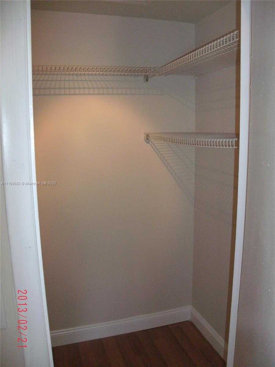 Small Image of 6031 SHAKERWOOD CIR #206, Tamarac Number 6