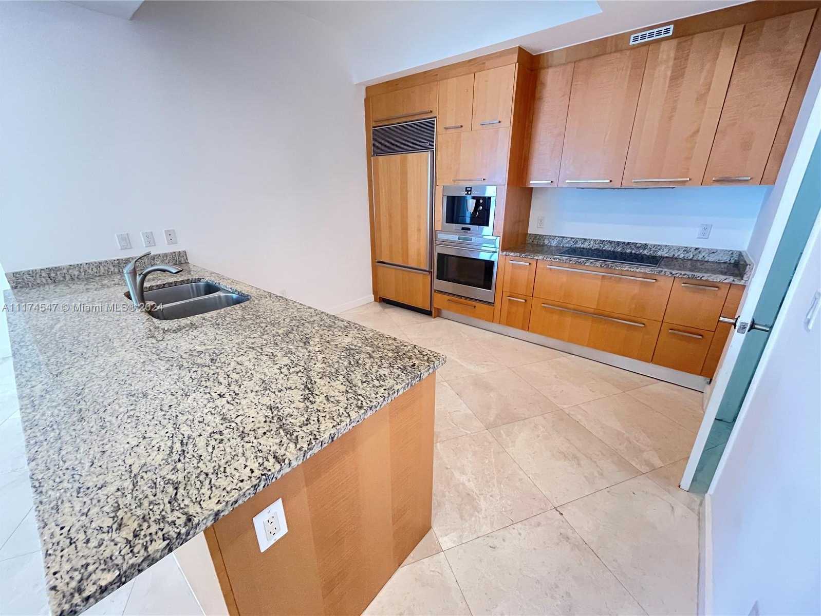 Small Image of 15901 COLLINS AVE #1003, Sunny Isles Beach Number 10