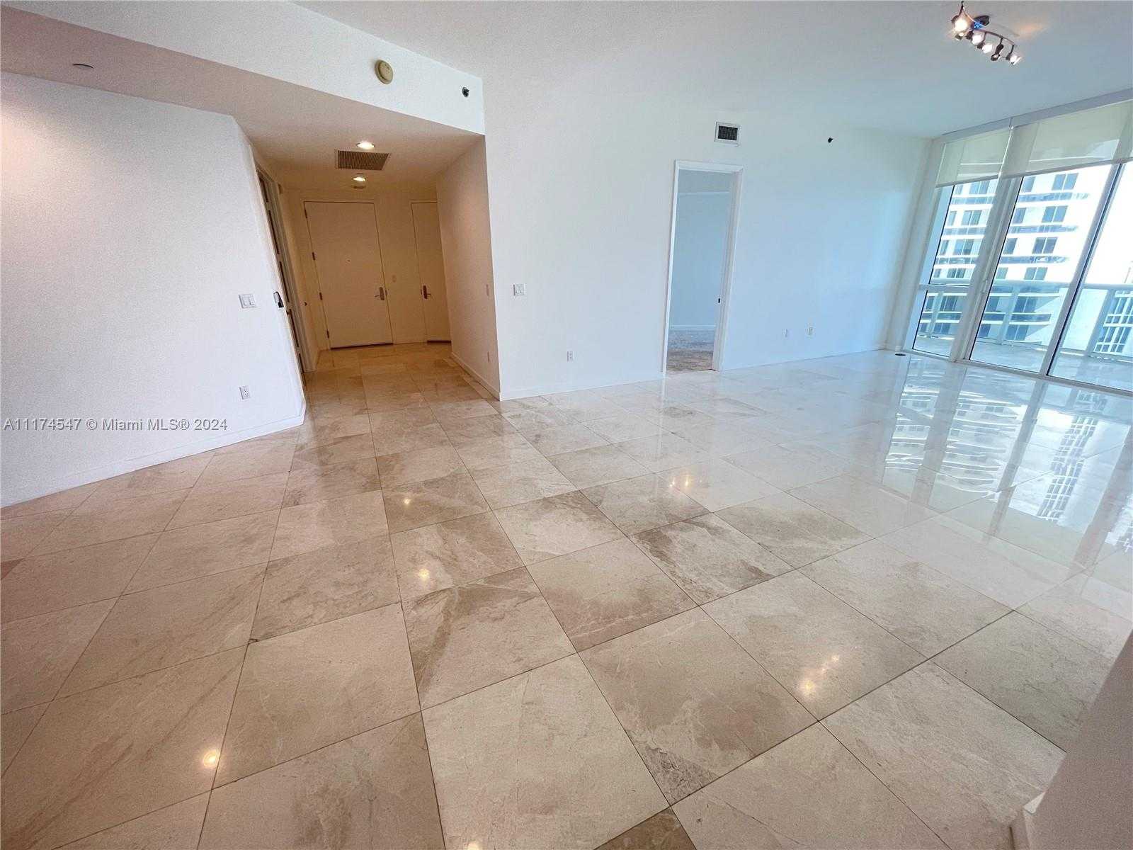 Small Image of 15901 COLLINS AVE #1003, Sunny Isles Beach Number 13