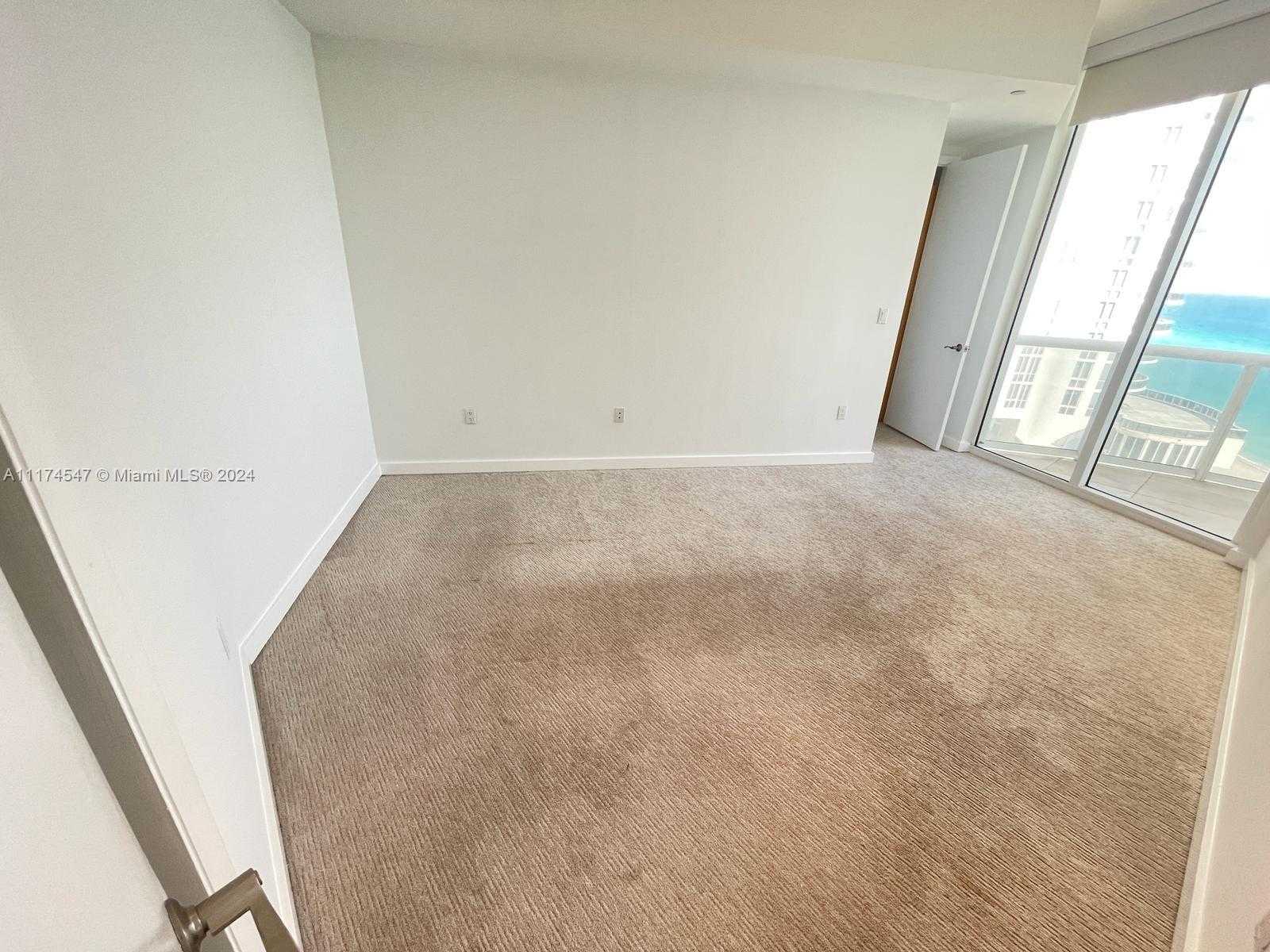 Small Image of 15901 COLLINS AVE #1003, Sunny Isles Beach Number 16