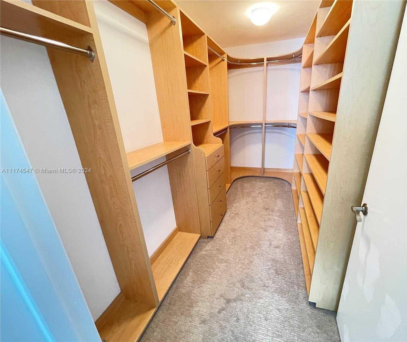 Small Image of 15901 COLLINS AVE #1003, Sunny Isles Beach Number 23