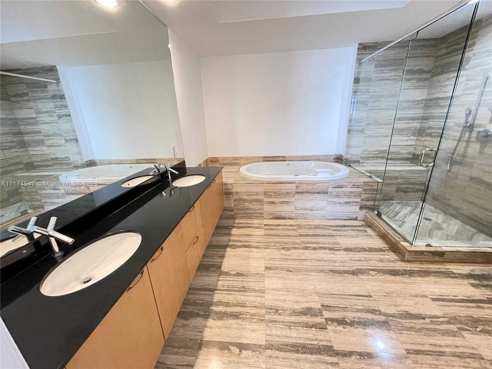 Small Image of 15901 COLLINS AVE #1003, Sunny Isles Beach Number 24