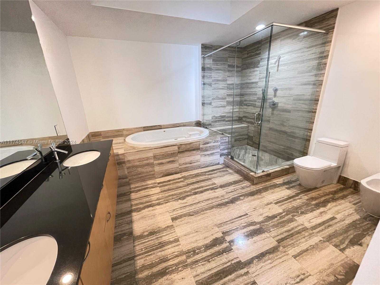 Small Image of 15901 COLLINS AVE #1003, Sunny Isles Beach Number 25