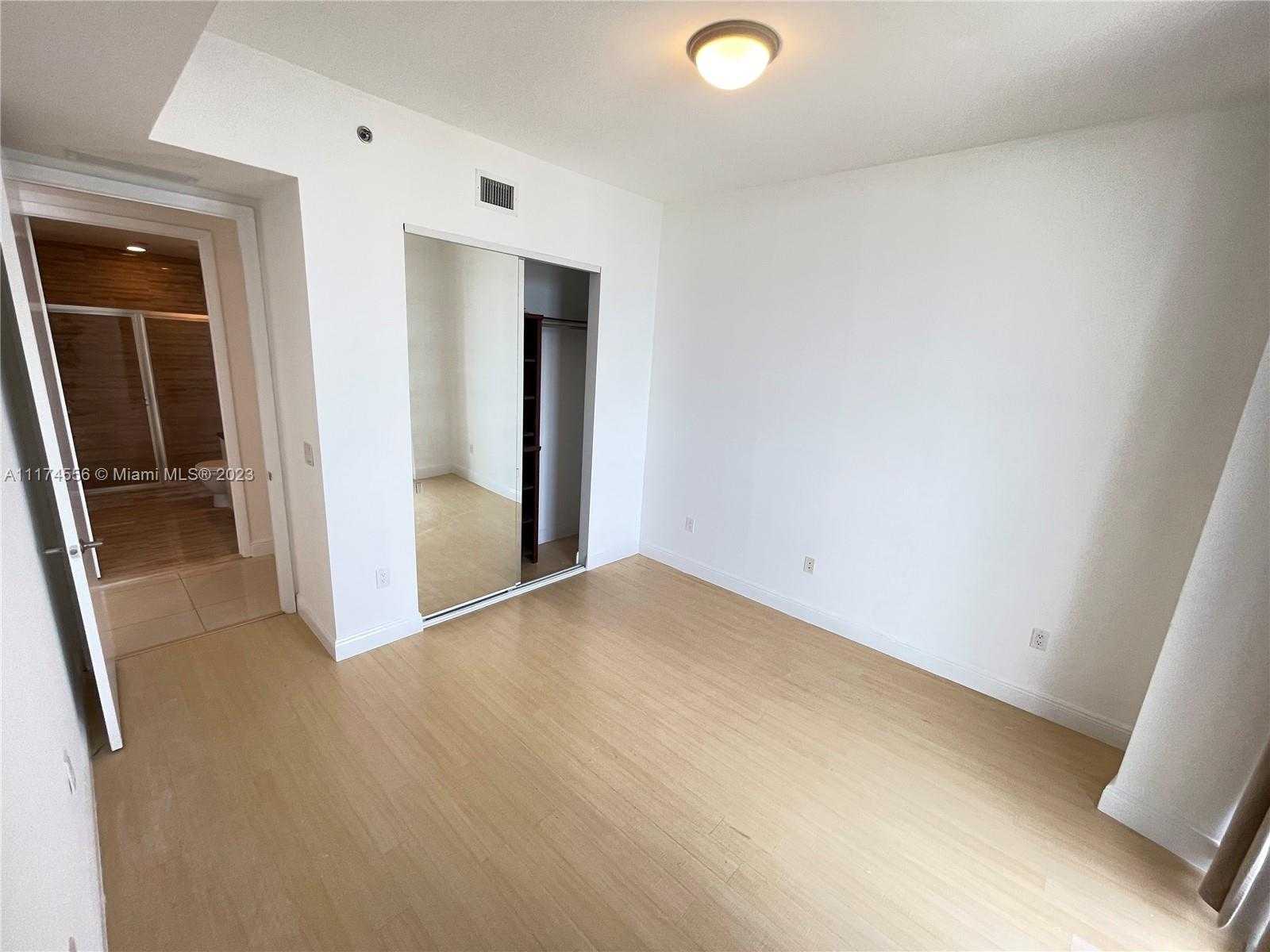 Small Image of 15901 COLLINS AVE #3005, Sunny Isles Beach Number 10