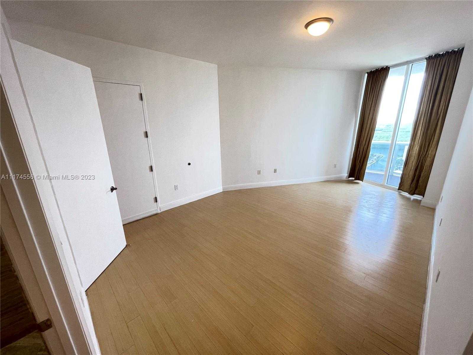 Small Image of 15901 COLLINS AVE #3005, Sunny Isles Beach Number 12
