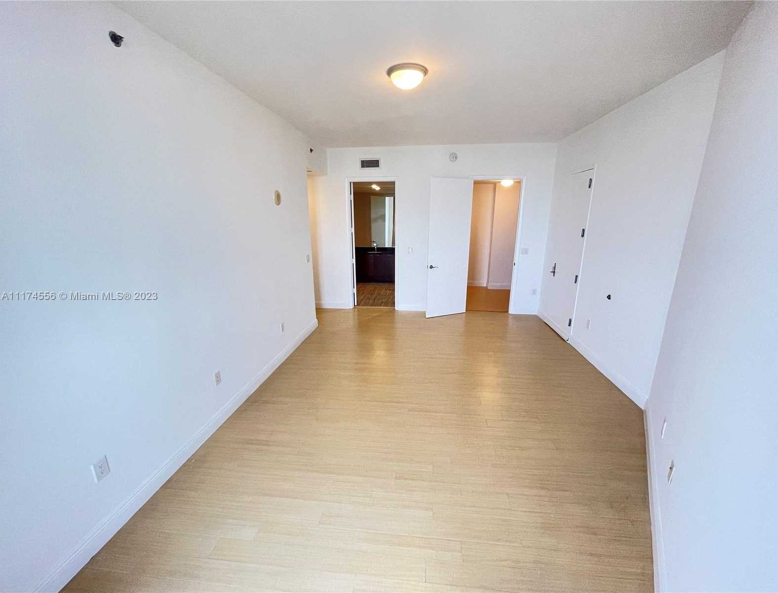Small Image of 15901 COLLINS AVE #3005, Sunny Isles Beach Number 14