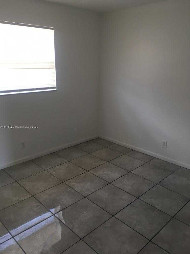 Small Image of 101 NORTH EAST 41ST ST #E83, Oakland Park Number 5
