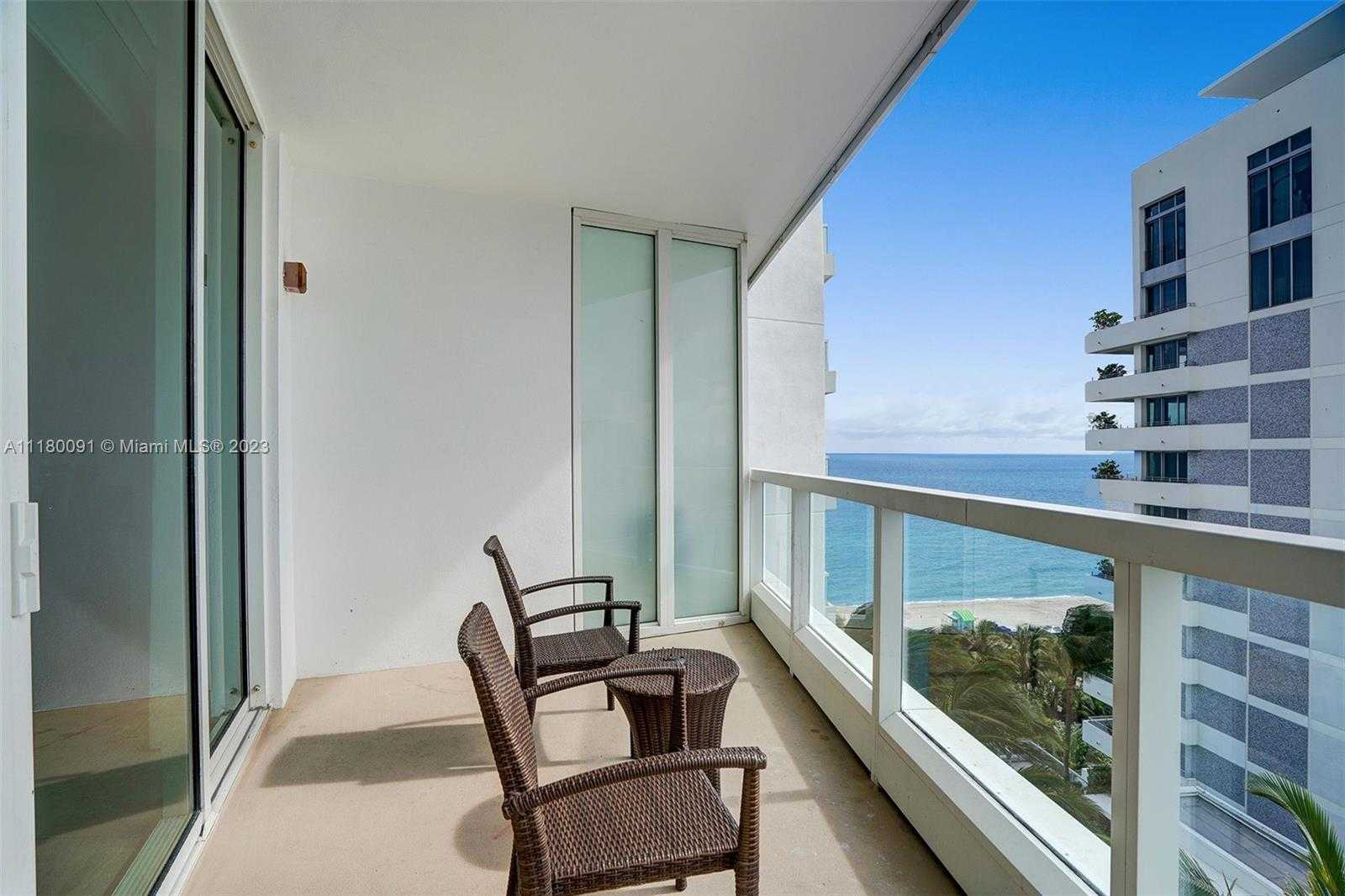 Small Image of 4391 COLLINS AVE #1016, Miami Beach Number 13