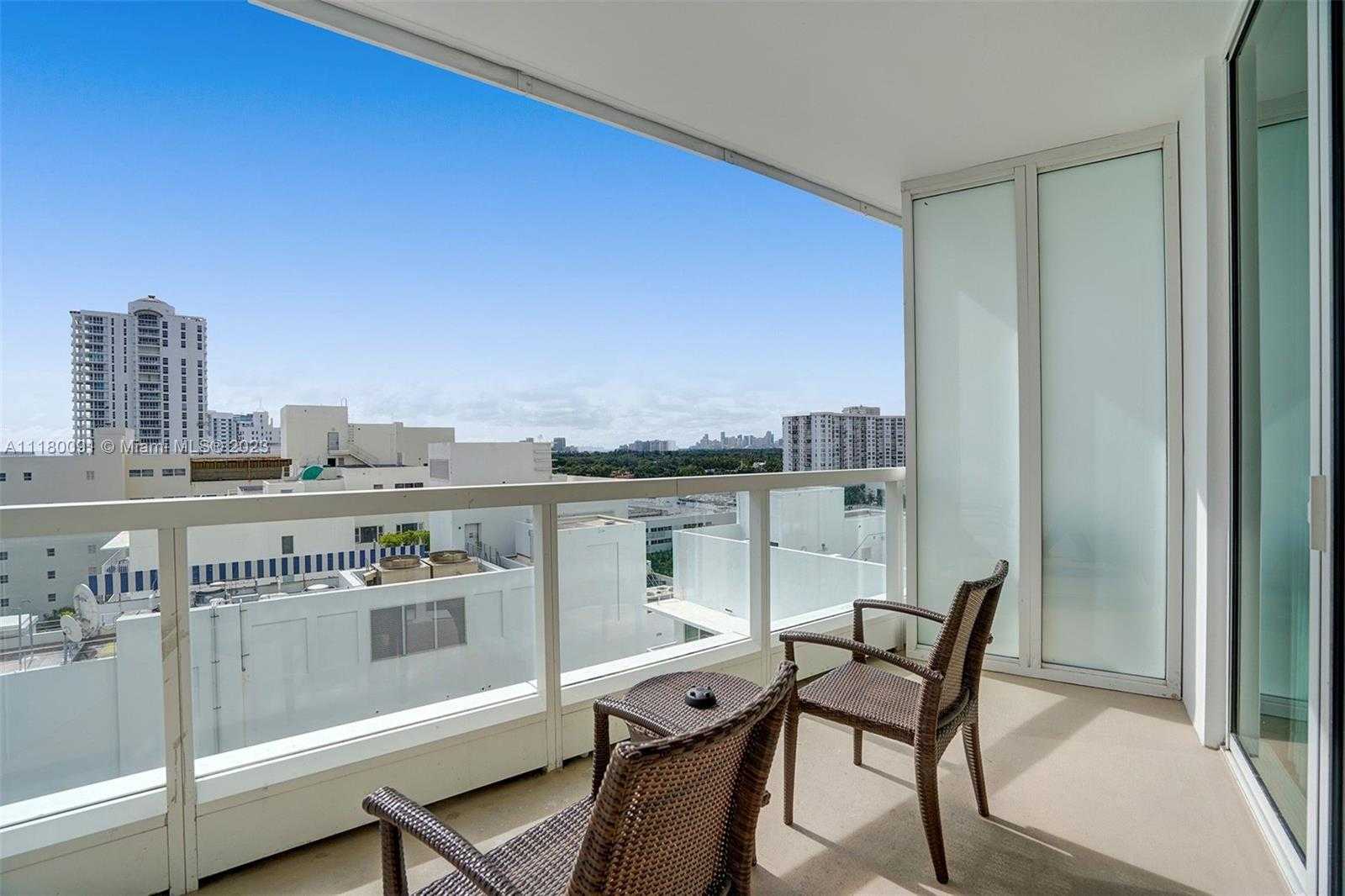 Small Image of 4391 COLLINS AVE #1016, Miami Beach Number 14
