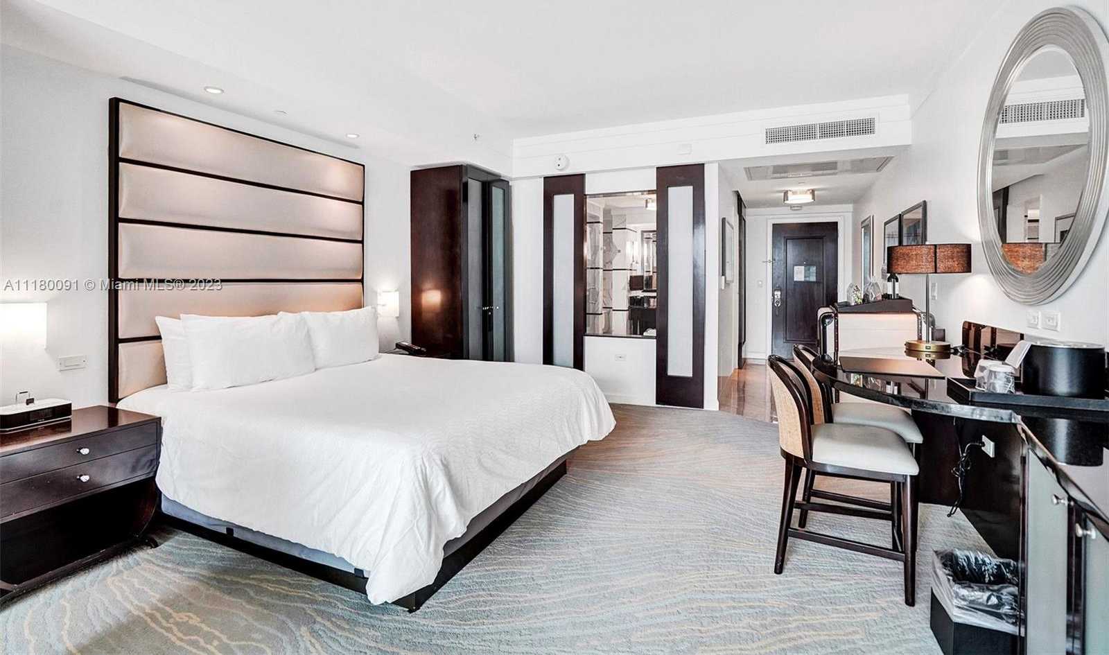 Small Image of 4391 COLLINS AVE #1016, Miami Beach Number 8
