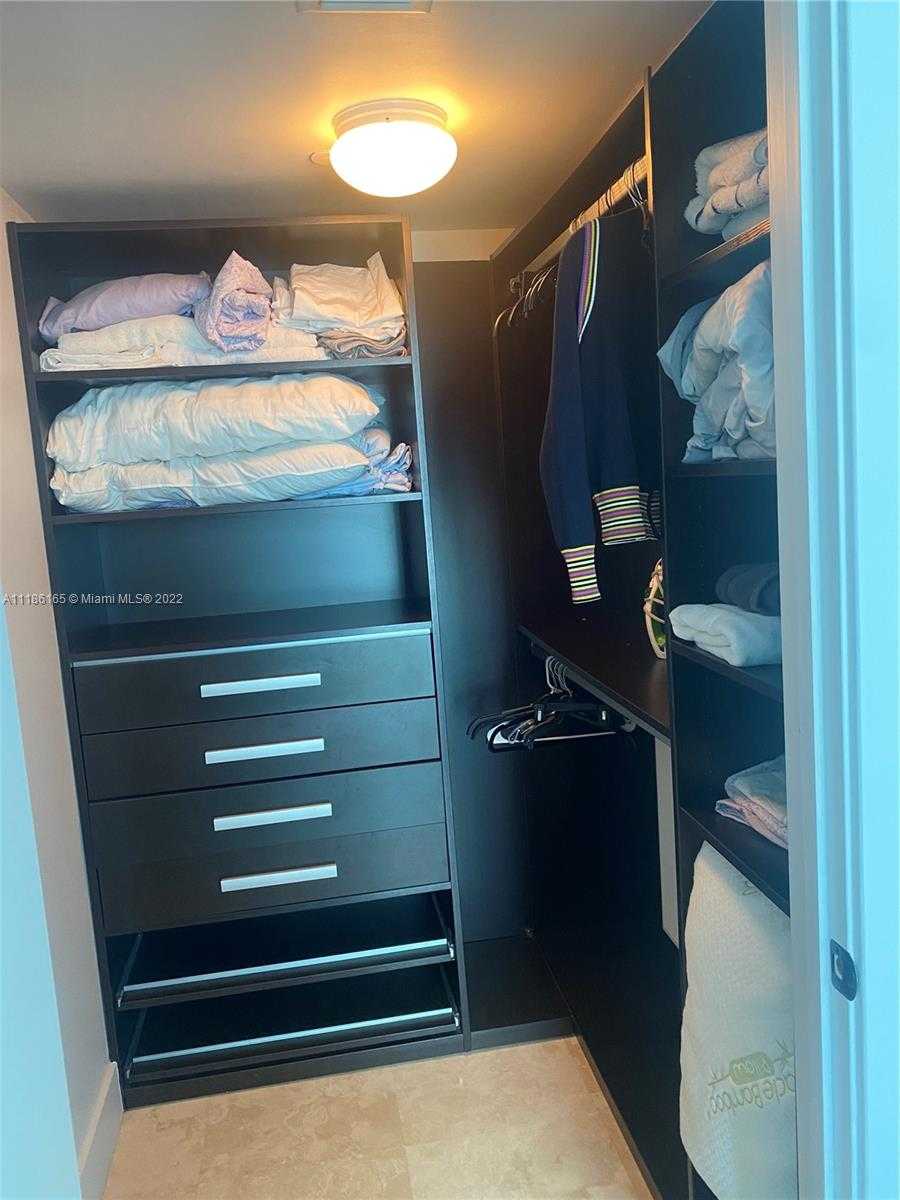 Small Image of 6801 COLLINS AVE #1102 (door 1111), Miami Beach Number 11