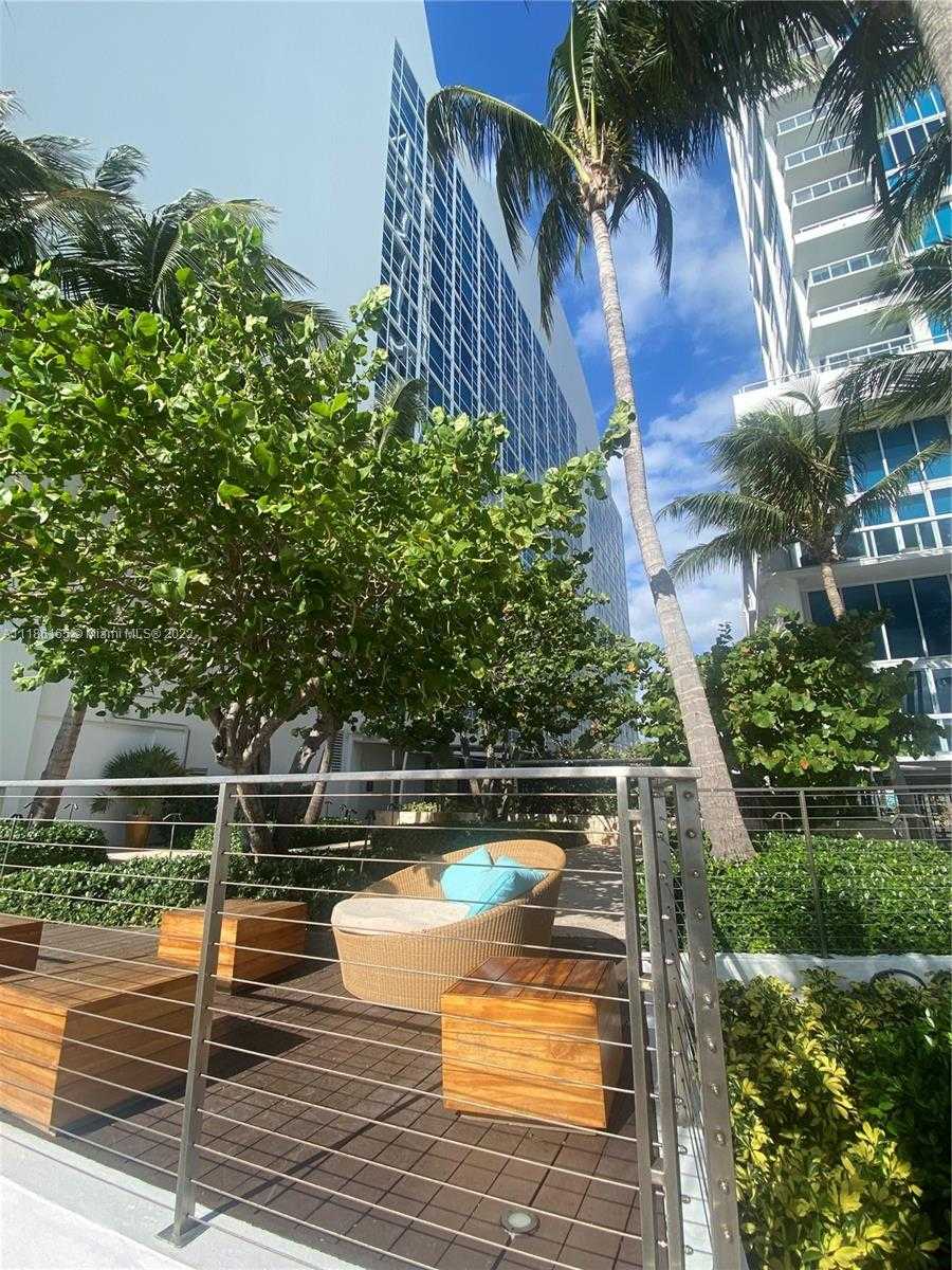Small Image of 6801 COLLINS AVE #1102 (door 1111), Miami Beach Number 20