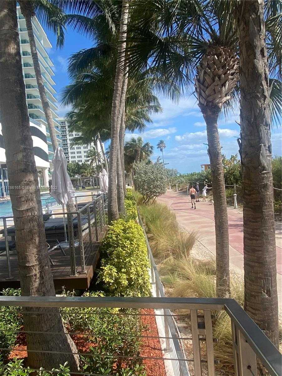 Small Image of 6801 COLLINS AVE #1102 (door 1111), Miami Beach Number 21