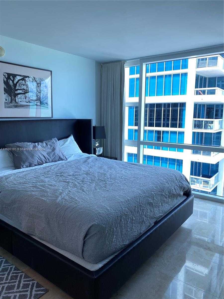 Small Image of 6801 COLLINS AVE #1102 (door 1111), Miami Beach Number 8
