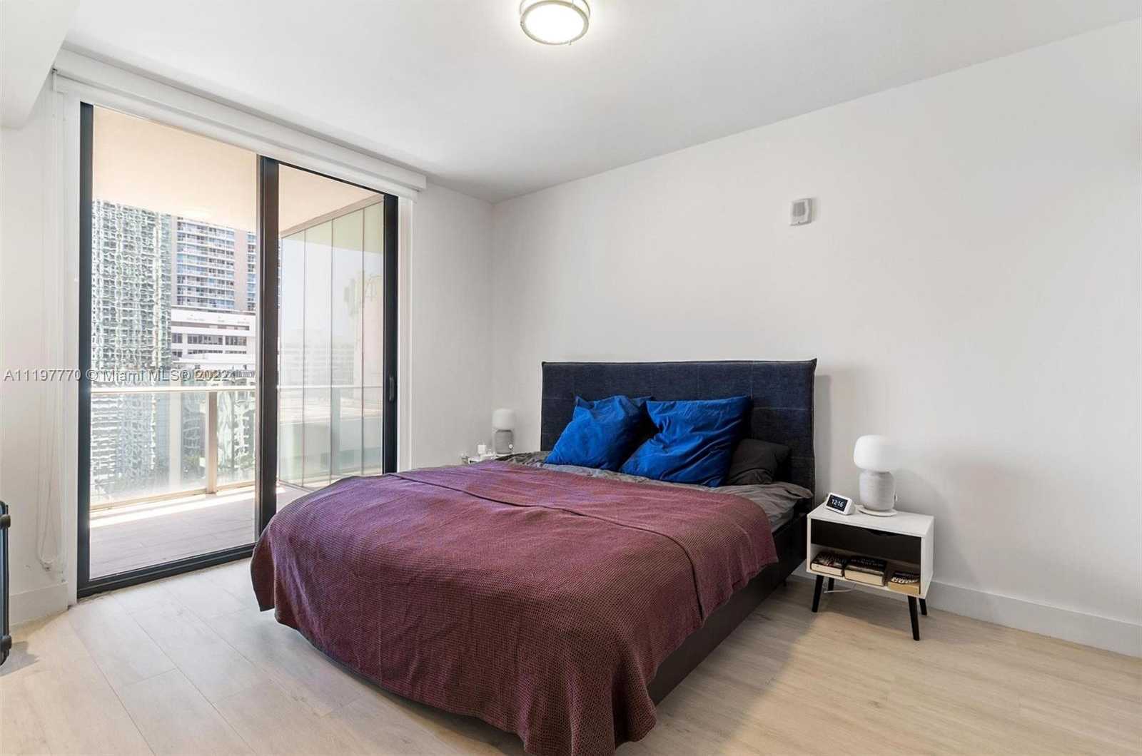Small Image of 1010 BRICKELL AVE #1404, Miami Number 10