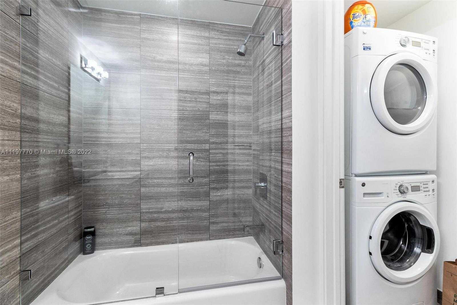 Small Image of 1010 BRICKELL AVE #1404, Miami Number 18