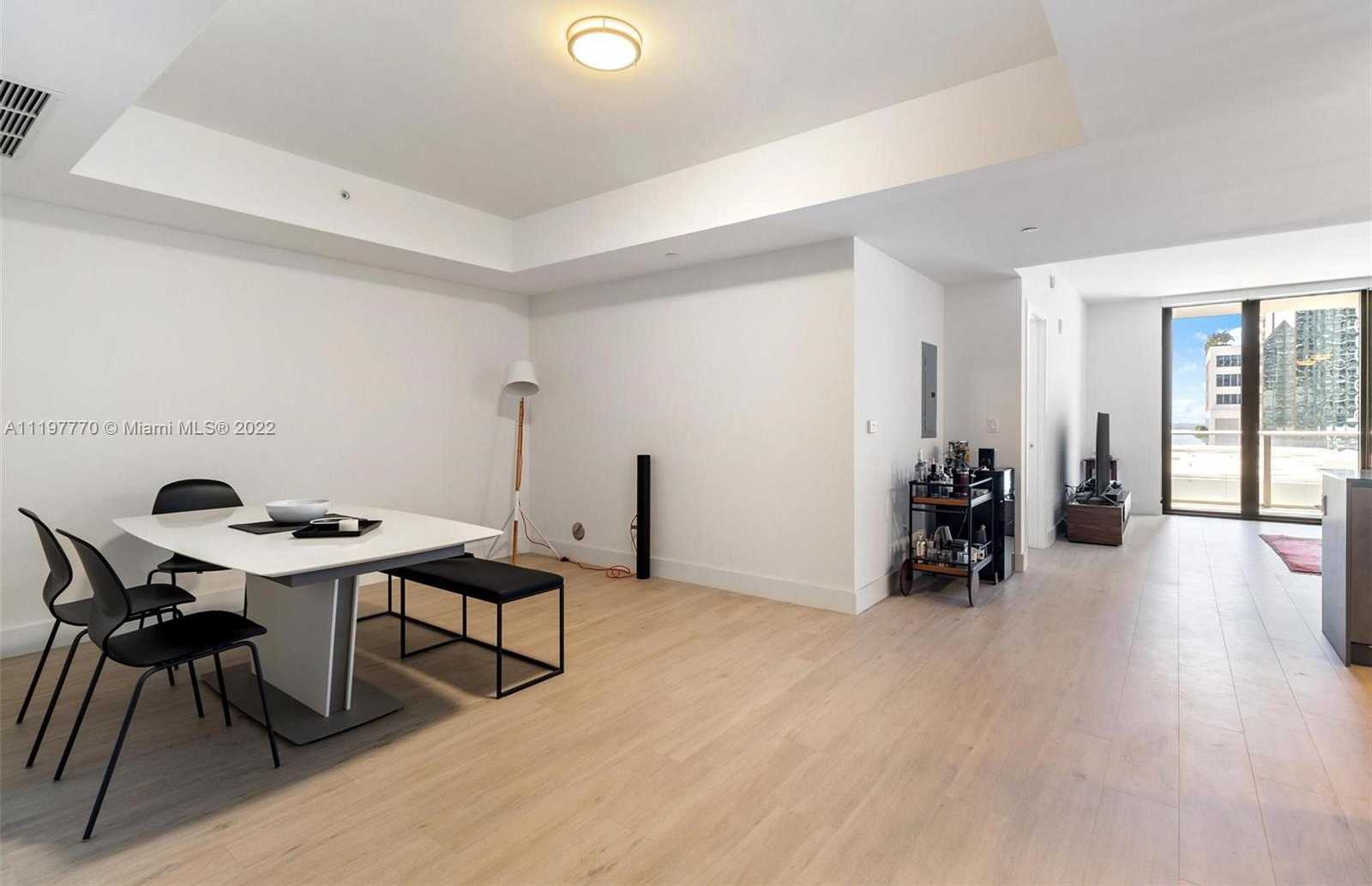 Small Image of 1010 BRICKELL AVE #1404, Miami Number 8