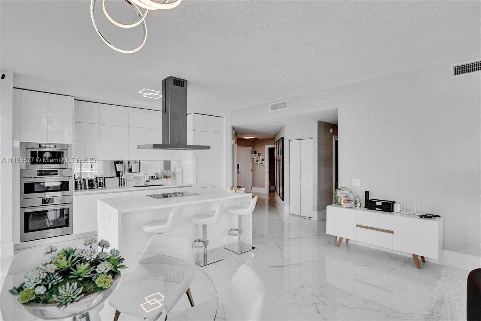Small Image of Sunny Isles Beach Number 13