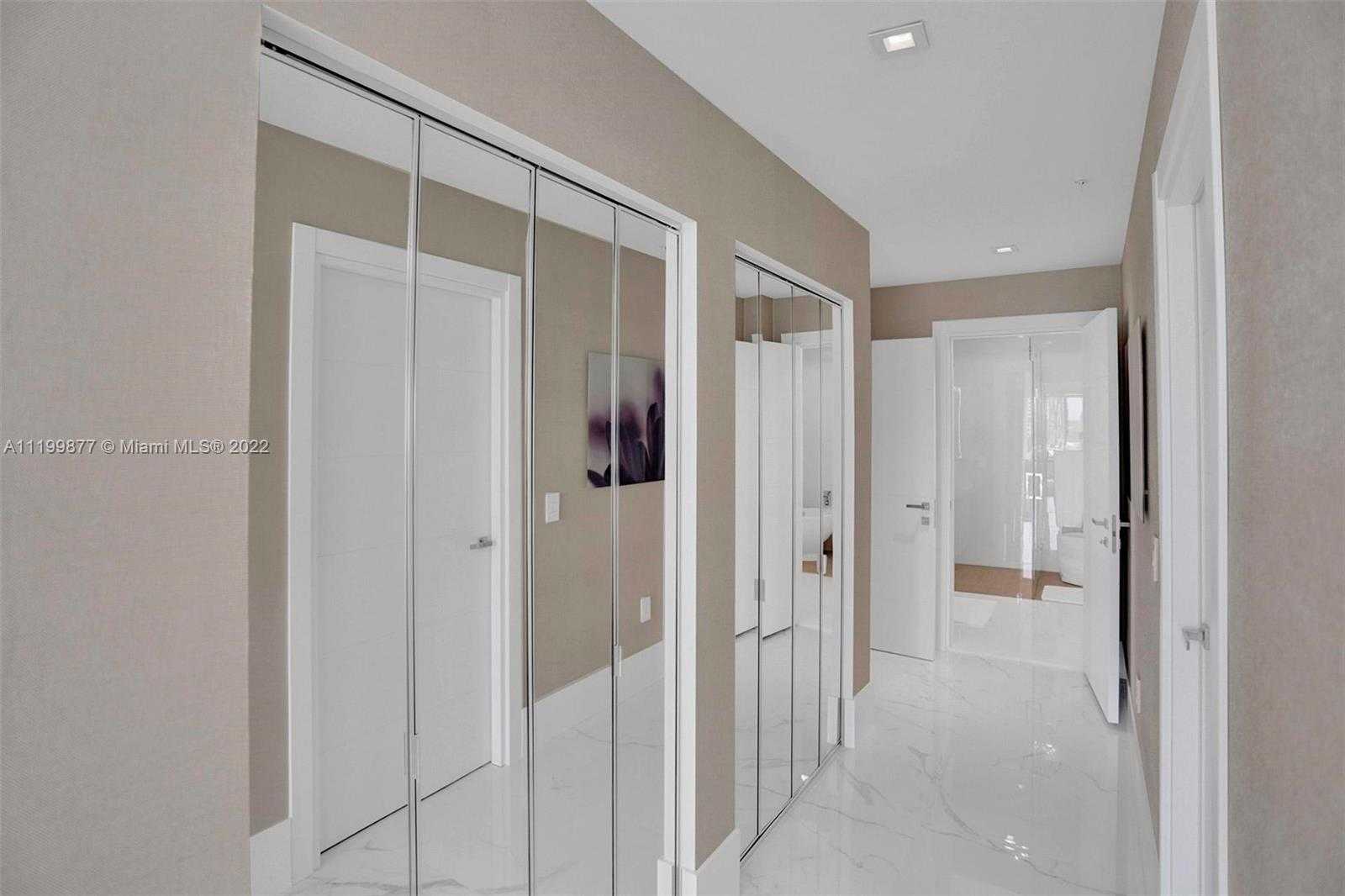 Small Image of Sunny Isles Beach Number 23