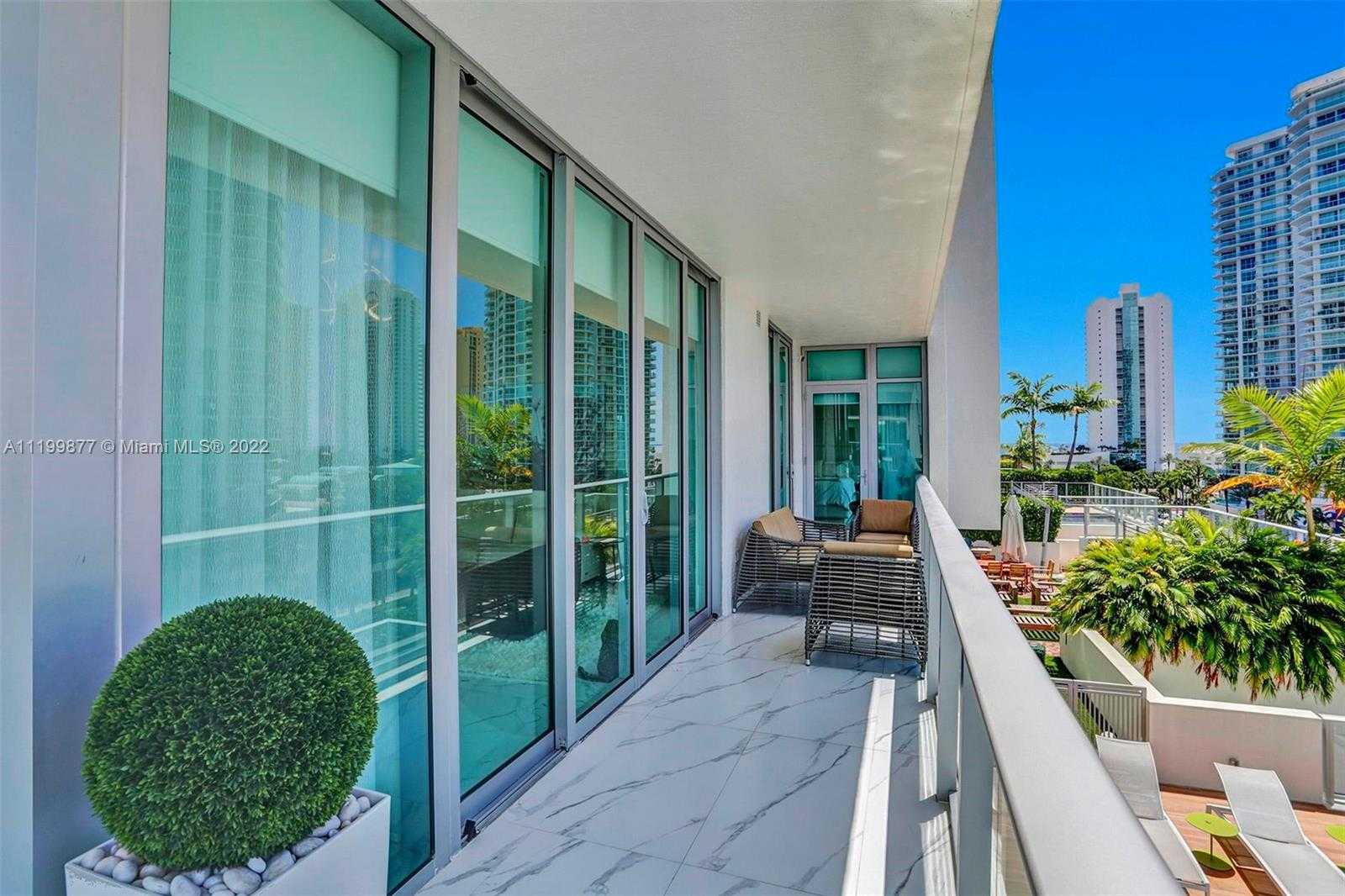Small Image of Sunny Isles Beach Number 39