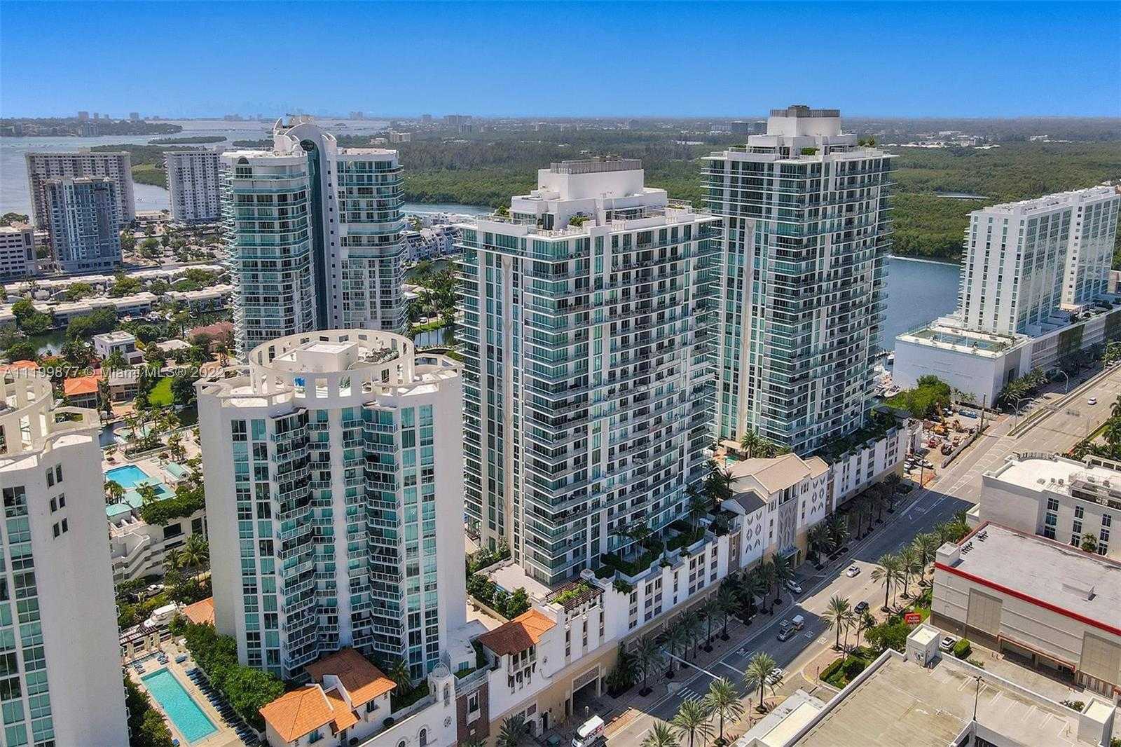 Small Image of Sunny Isles Beach Number 40