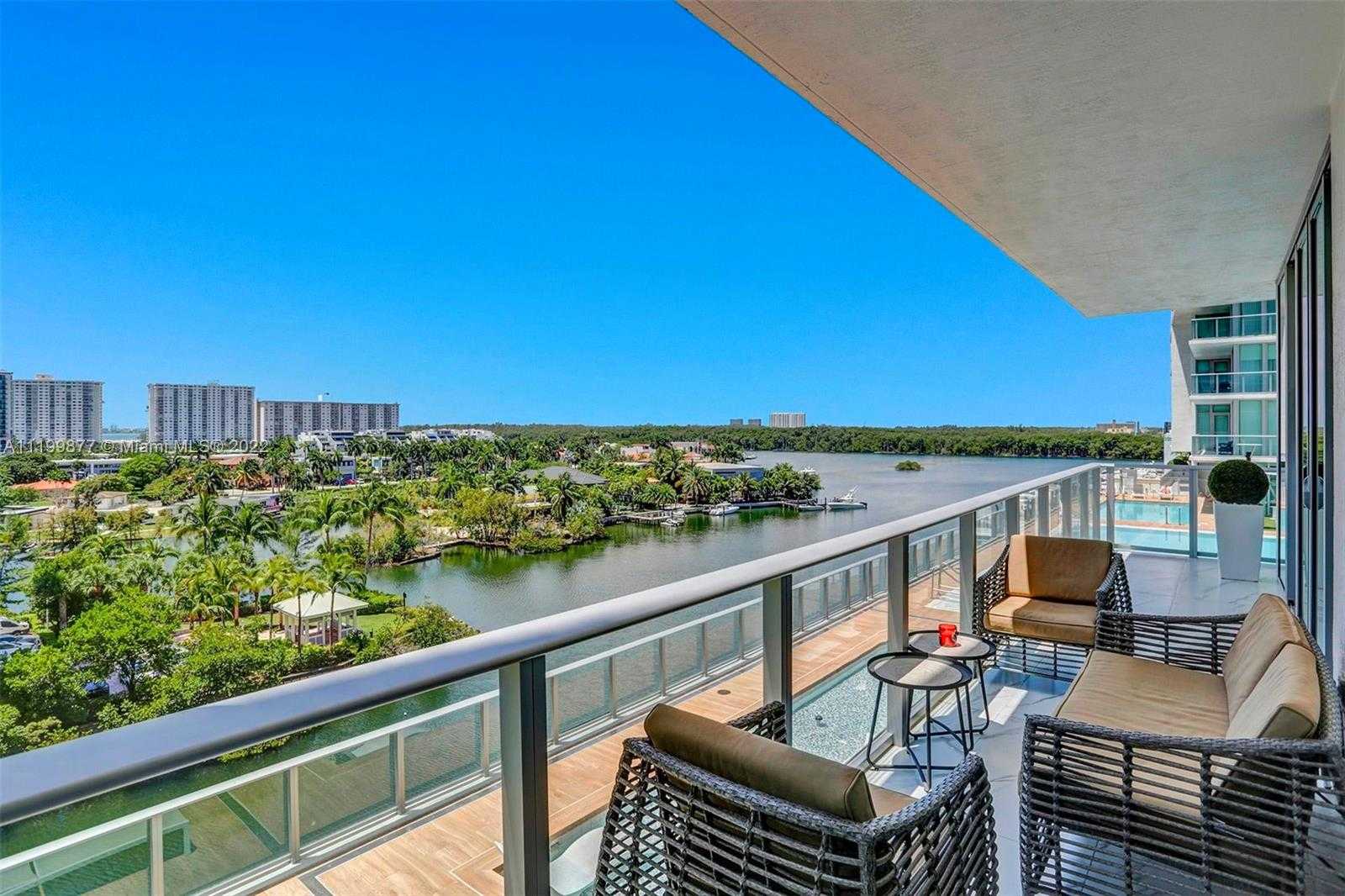 Small Image of Sunny Isles Beach Number 5