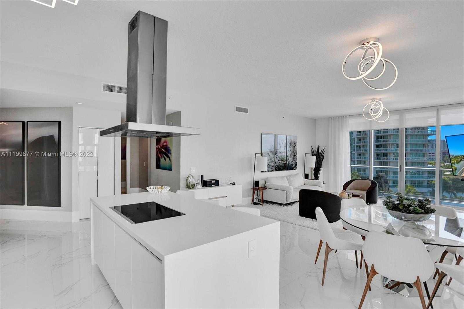 Small Image of Sunny Isles Beach Number 9