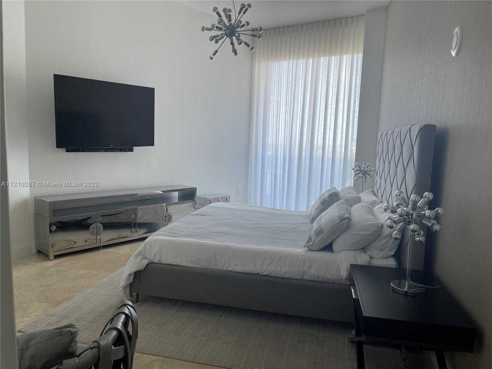 Small Image of 15811 COLLINS AVE #3305, Sunny Isles Beach Number 5
