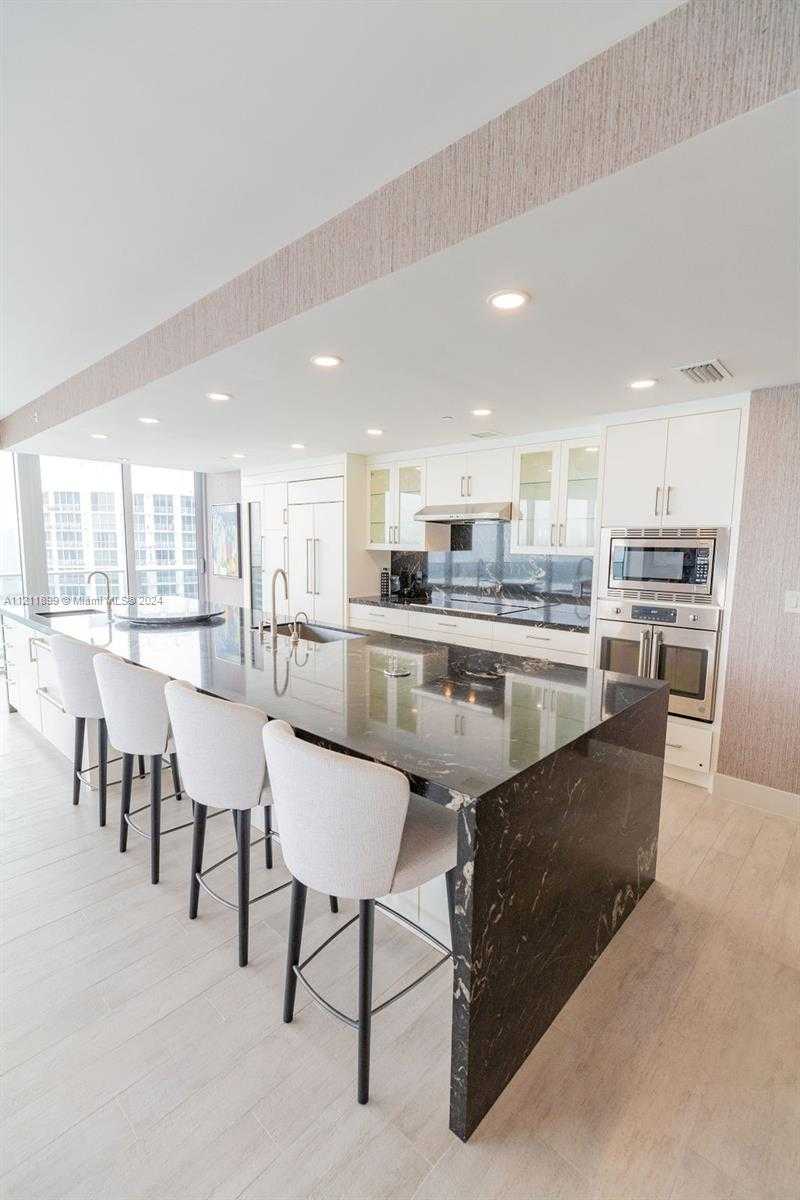 Small Image of 488 NORTH EAST 18TH ST #5012, Miami Number 26