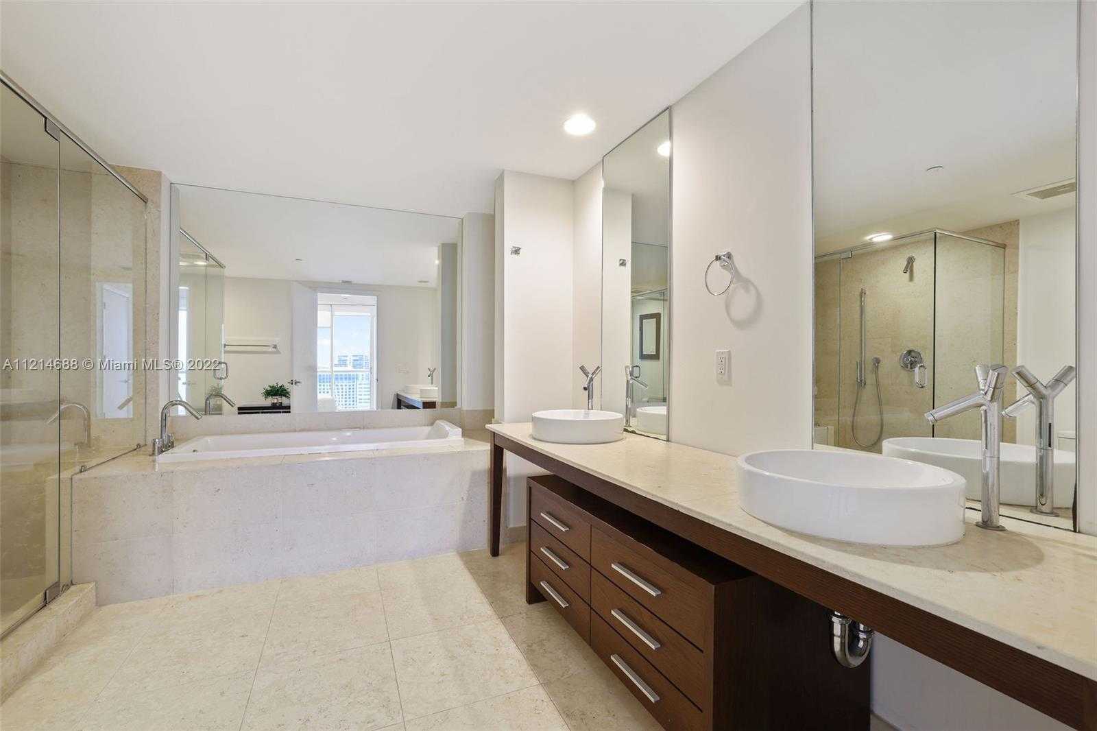 Small Image of 495 BRICKELL AVE #3903, Miami Number 21