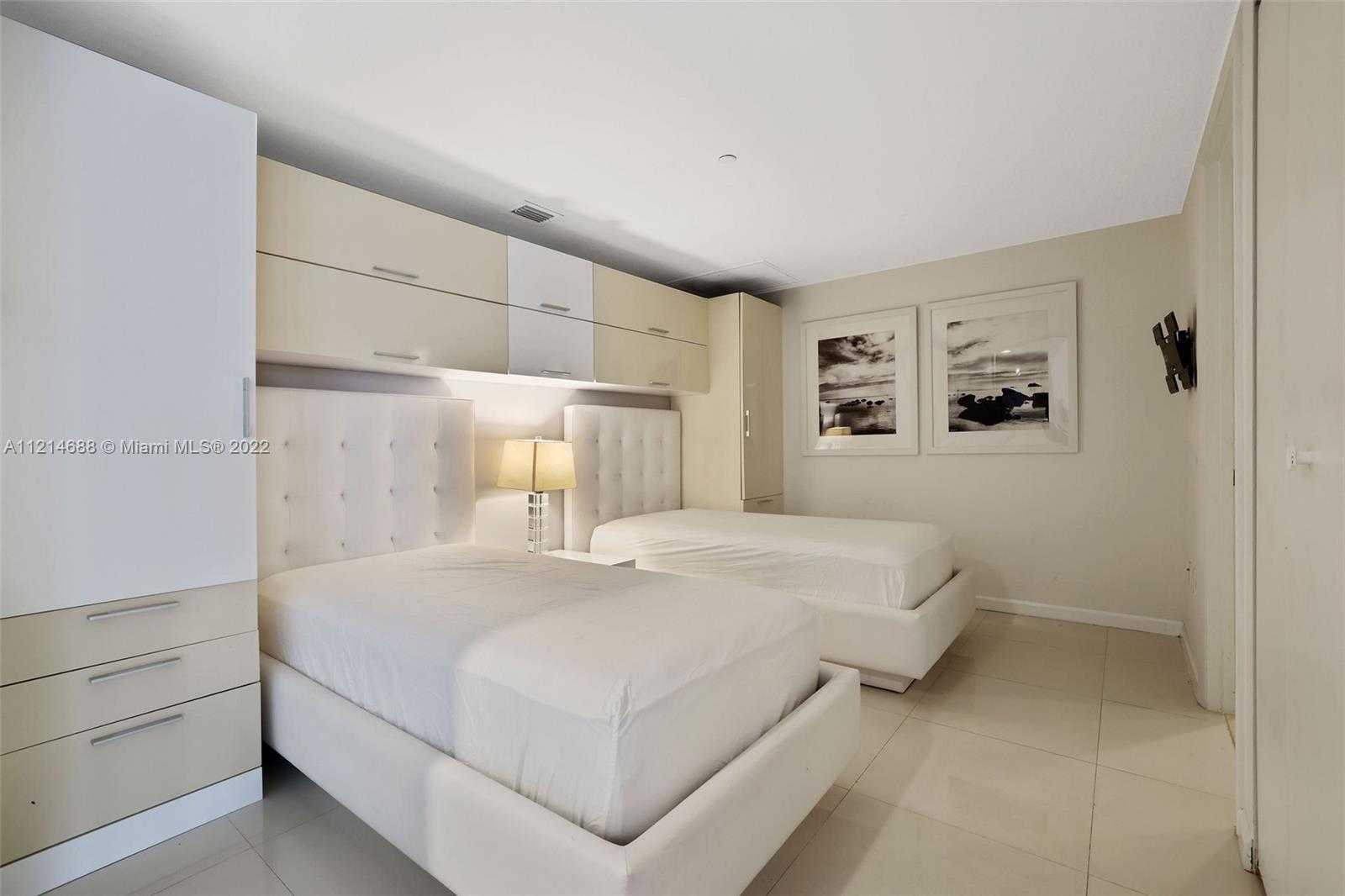 Small Image of 495 BRICKELL AVE #3903, Miami Number 27