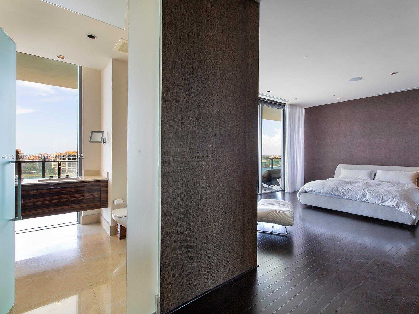 Small Image of 800 SOUTH POINTE DR #1204, Miami Beach Number 17
