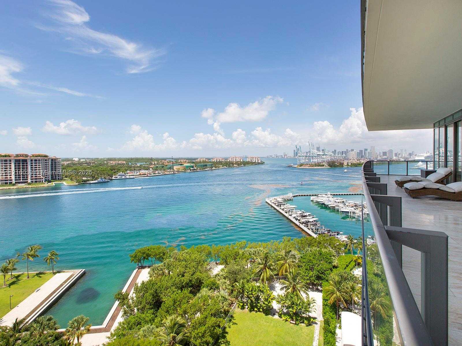 Small Image of 800 SOUTH POINTE DR #1204, Miami Beach Number 31
