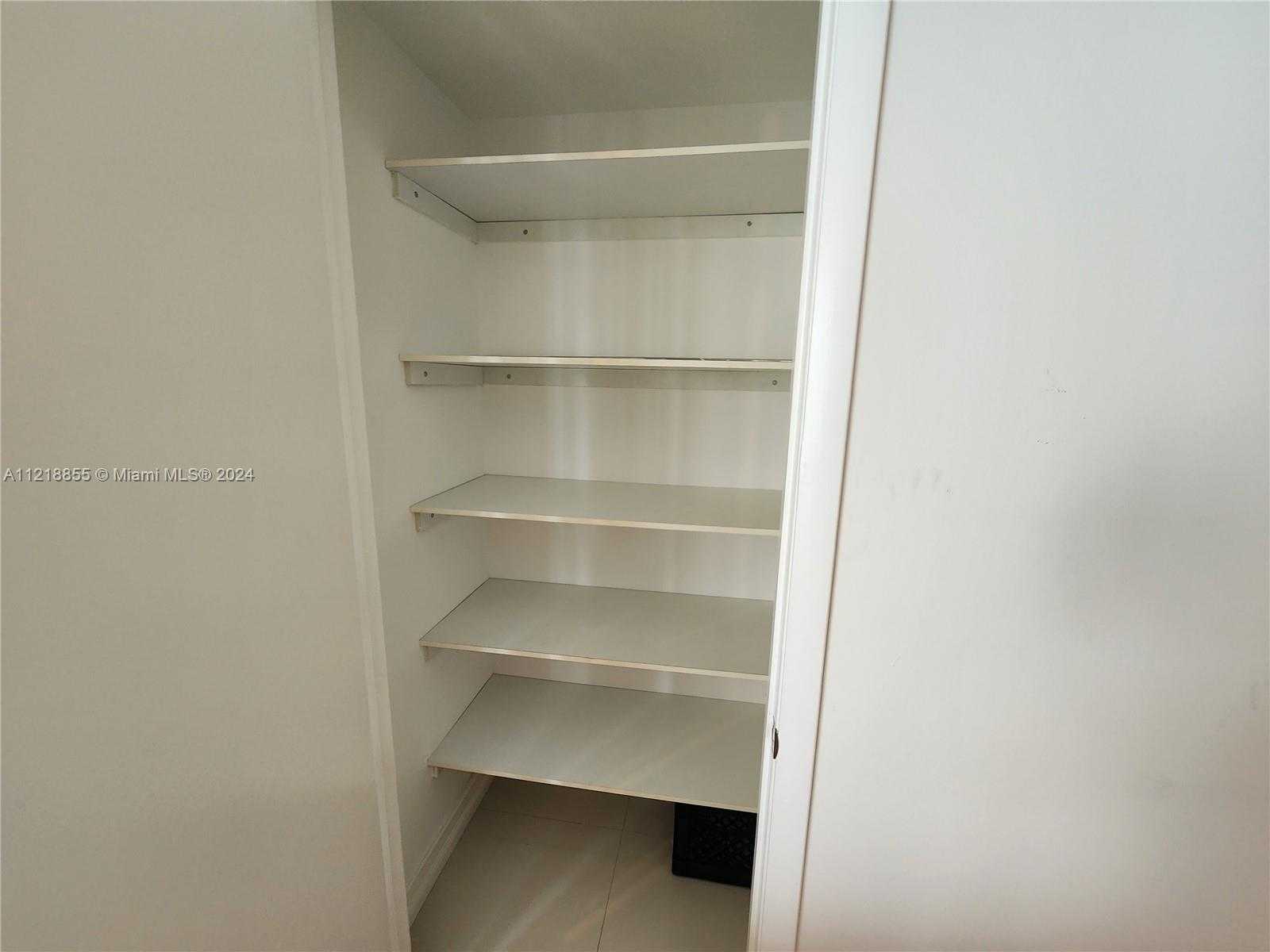 Small Image of 485 BRICKELL AVE #2504, Miami Number 17