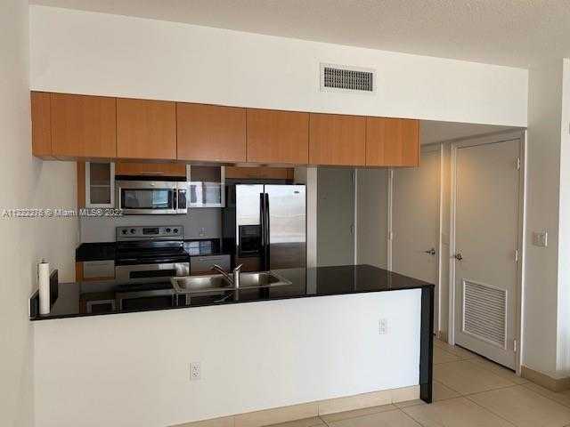 Small Image of 1750 NORTH BAYSHORE DR #2806, Miami Number 7