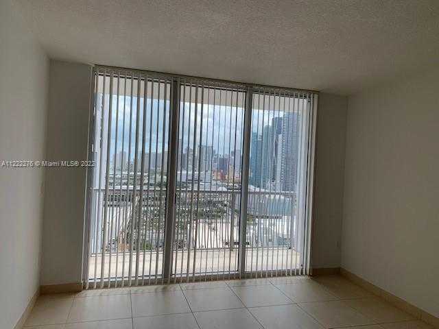 Small Image of 1750 NORTH BAYSHORE DR #2806, Miami Number 9