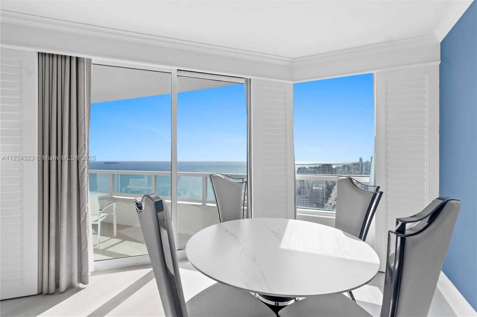 Small Image of 4401 COLLINS AV #2906/2908, Miami Beach Number 11