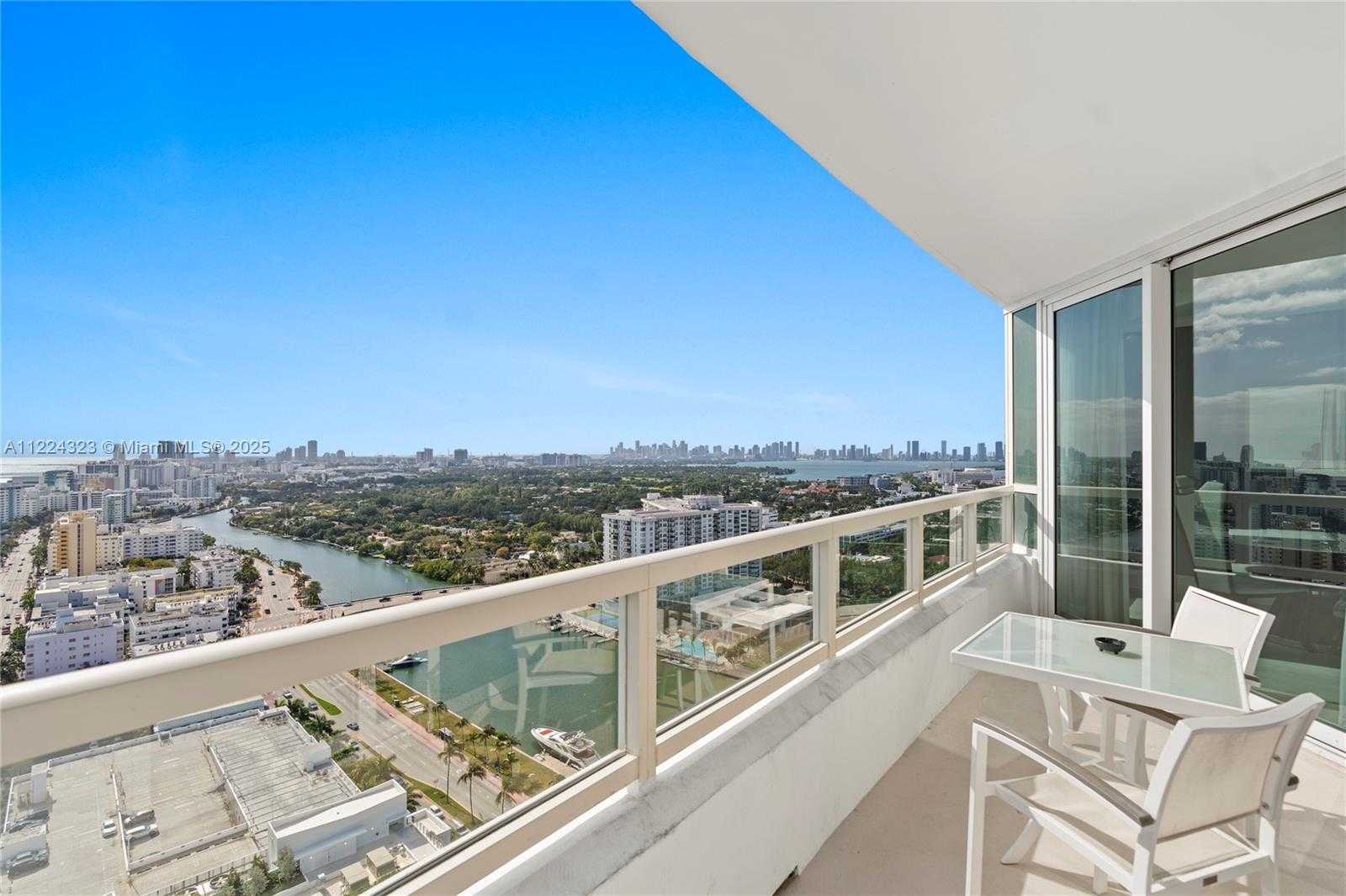 Small Image of 4401 COLLINS AV #2906/2908, Miami Beach Number 7