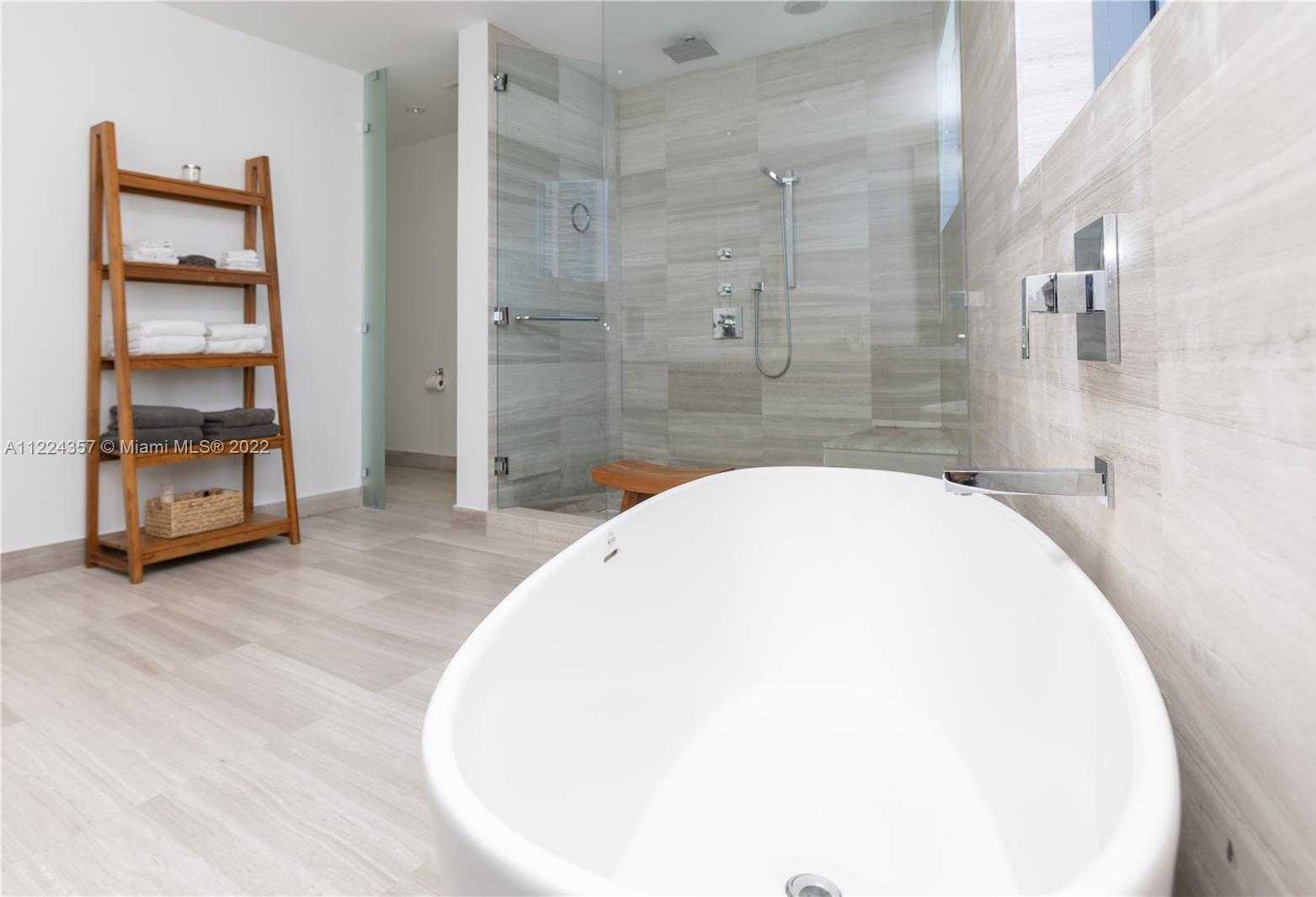 Small Image of 3300 NORTH EAST 188TH ST #618, Aventura Number 32