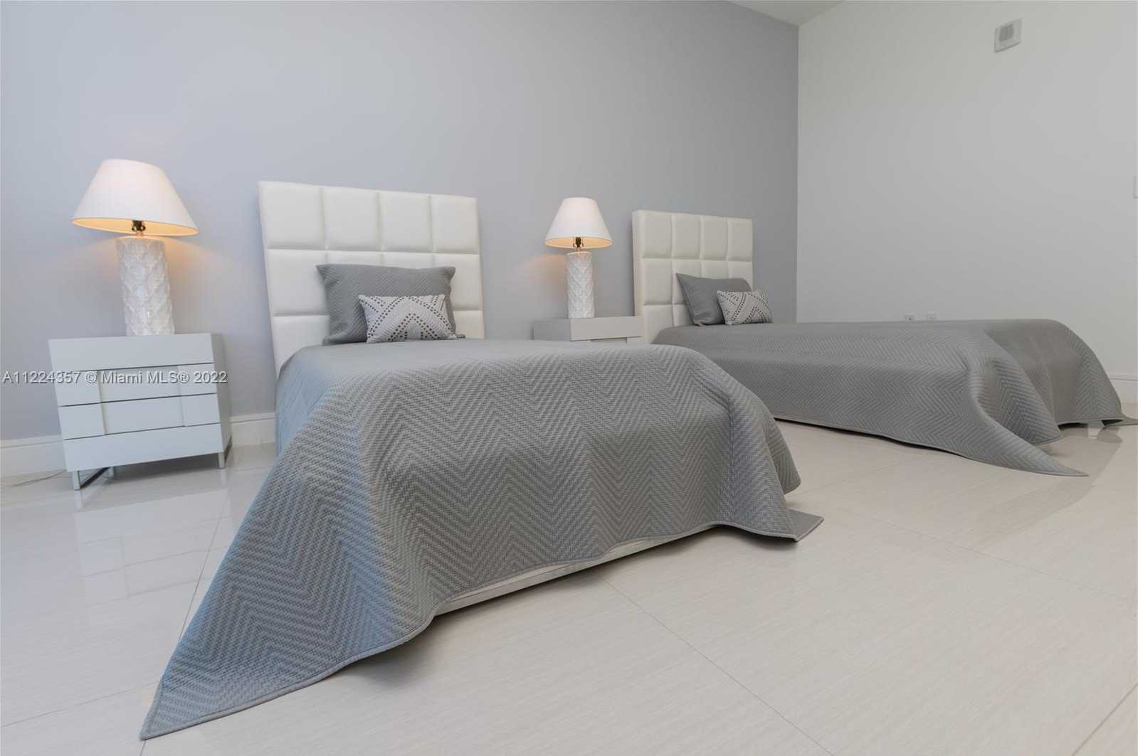 Small Image of 3300 NORTH EAST 188TH ST #618, Aventura Number 58
