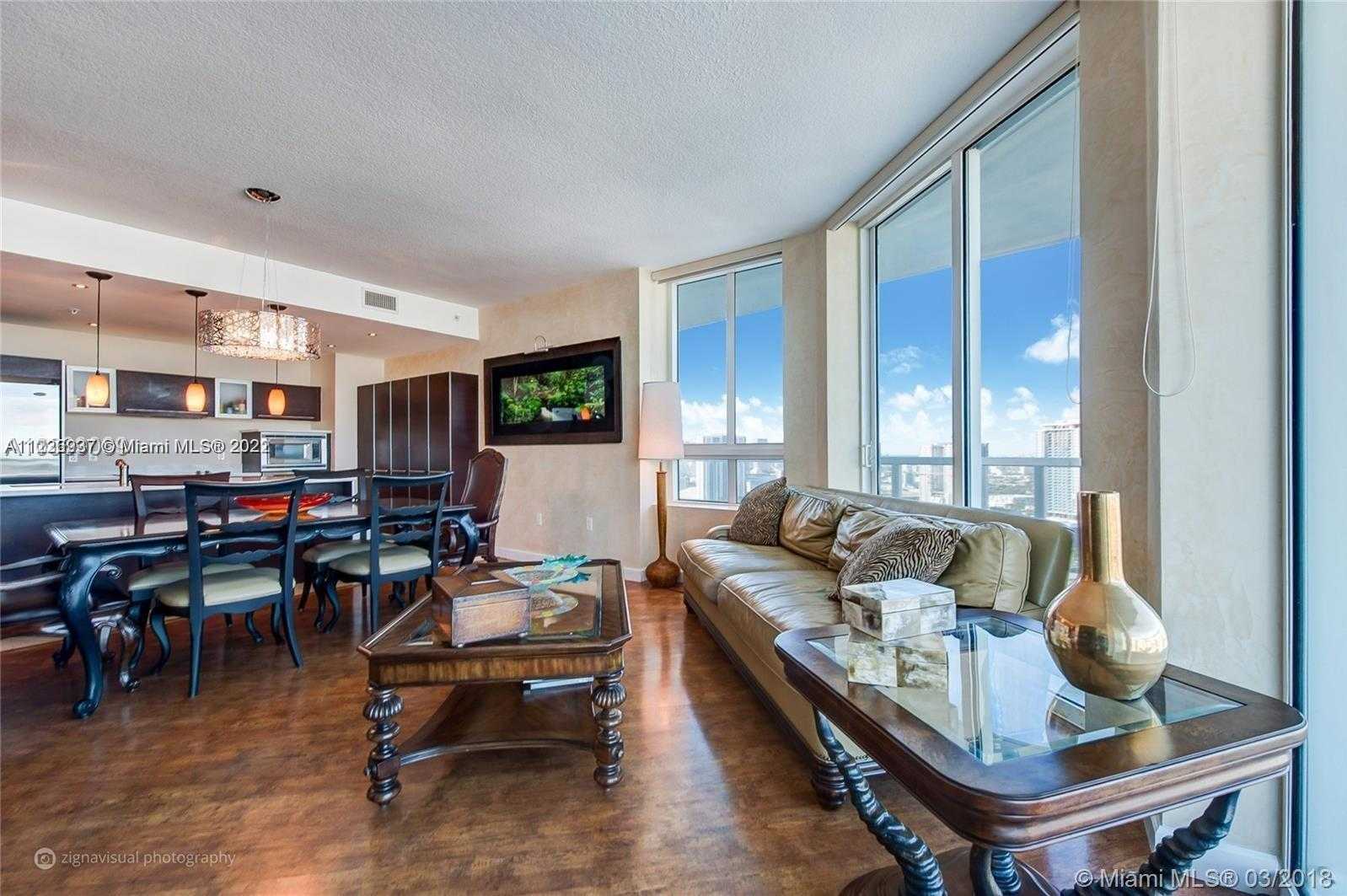 Small Image of 1900 NORTH BAYSHORE DR #3218, Miami Number 7