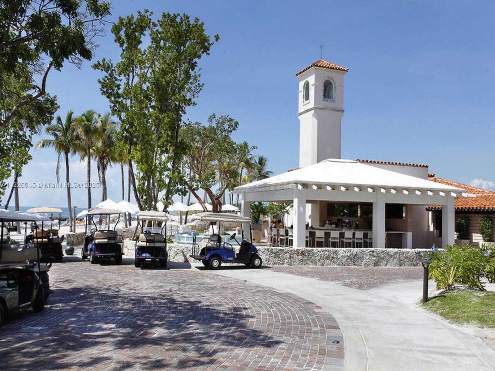 Small Image of 19126 FISHER ISLAND DR #19126, Miami Beach Number 56