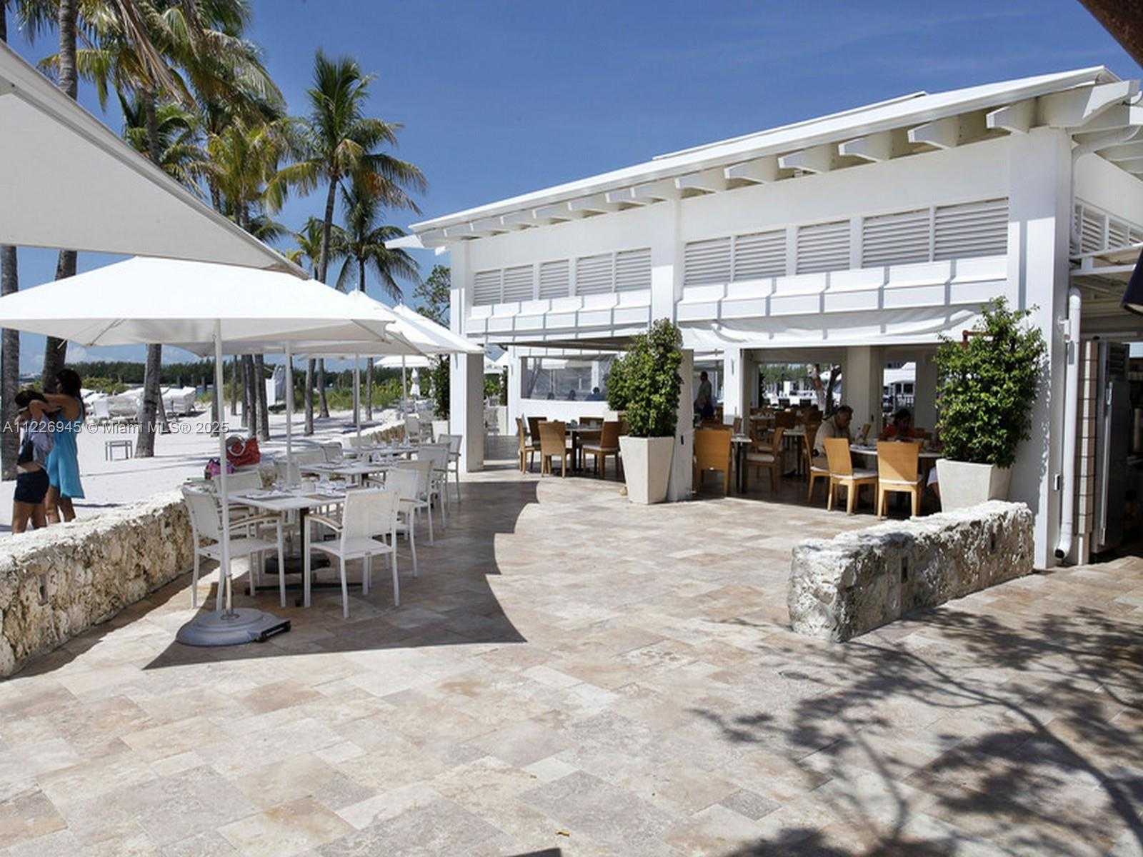 Small Image of 19126 FISHER ISLAND DR #19126, Miami Beach Number 57