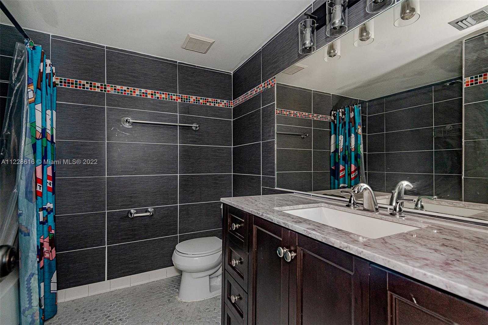 Small Image of 3041 NORTH OAKLAND FOREST DR #204, Oakland Park Number 23