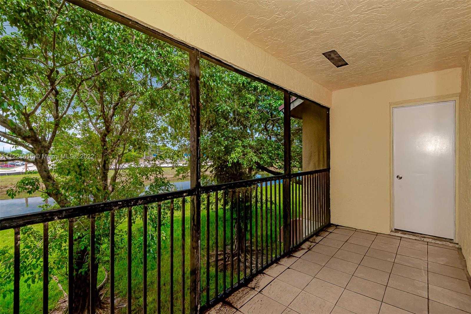 Small Image of 3041 NORTH OAKLAND FOREST DR #204, Oakland Park Number 26