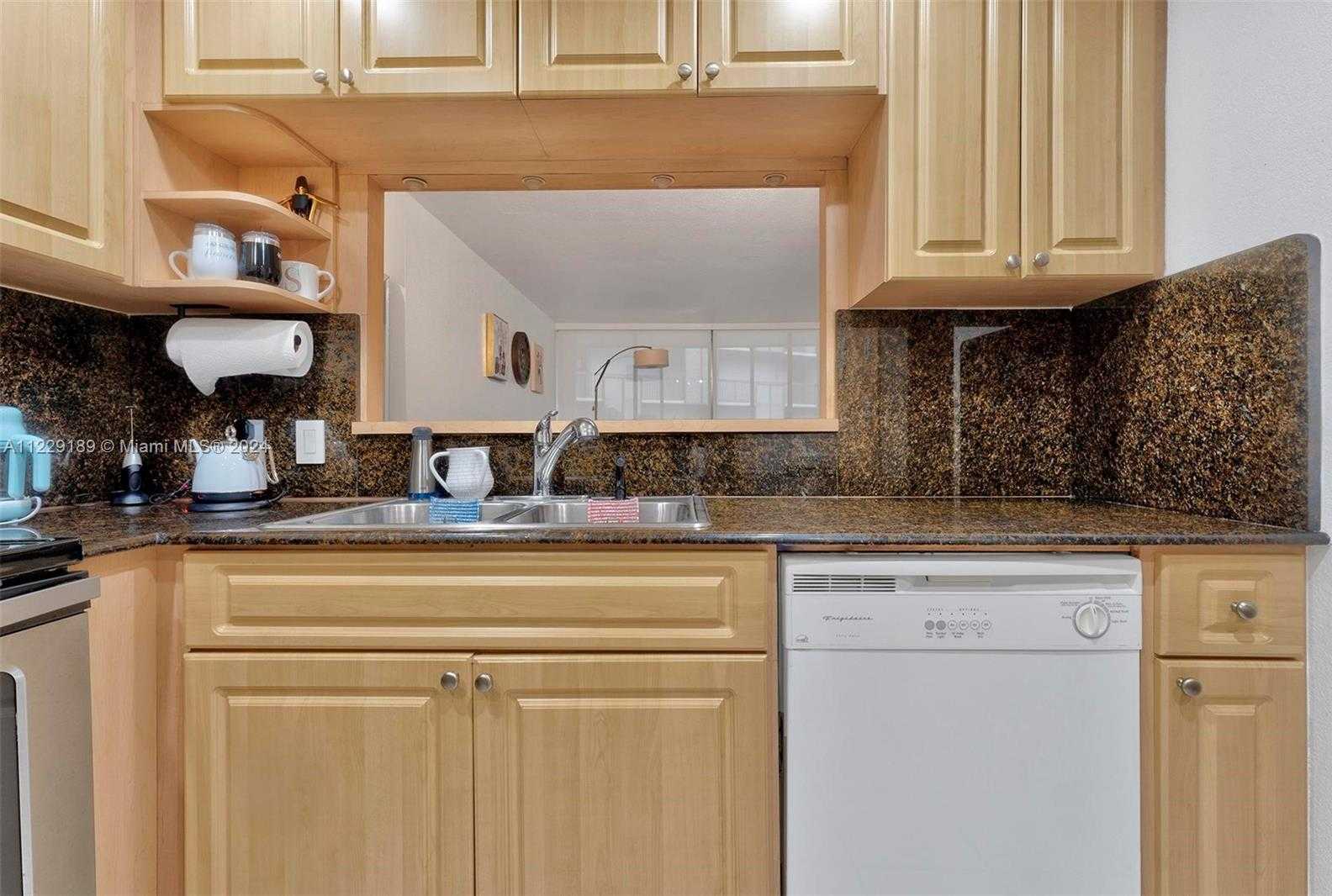 Small Image of 3401 NORTH COUNTRY CLUB DR #406, Aventura Number 10