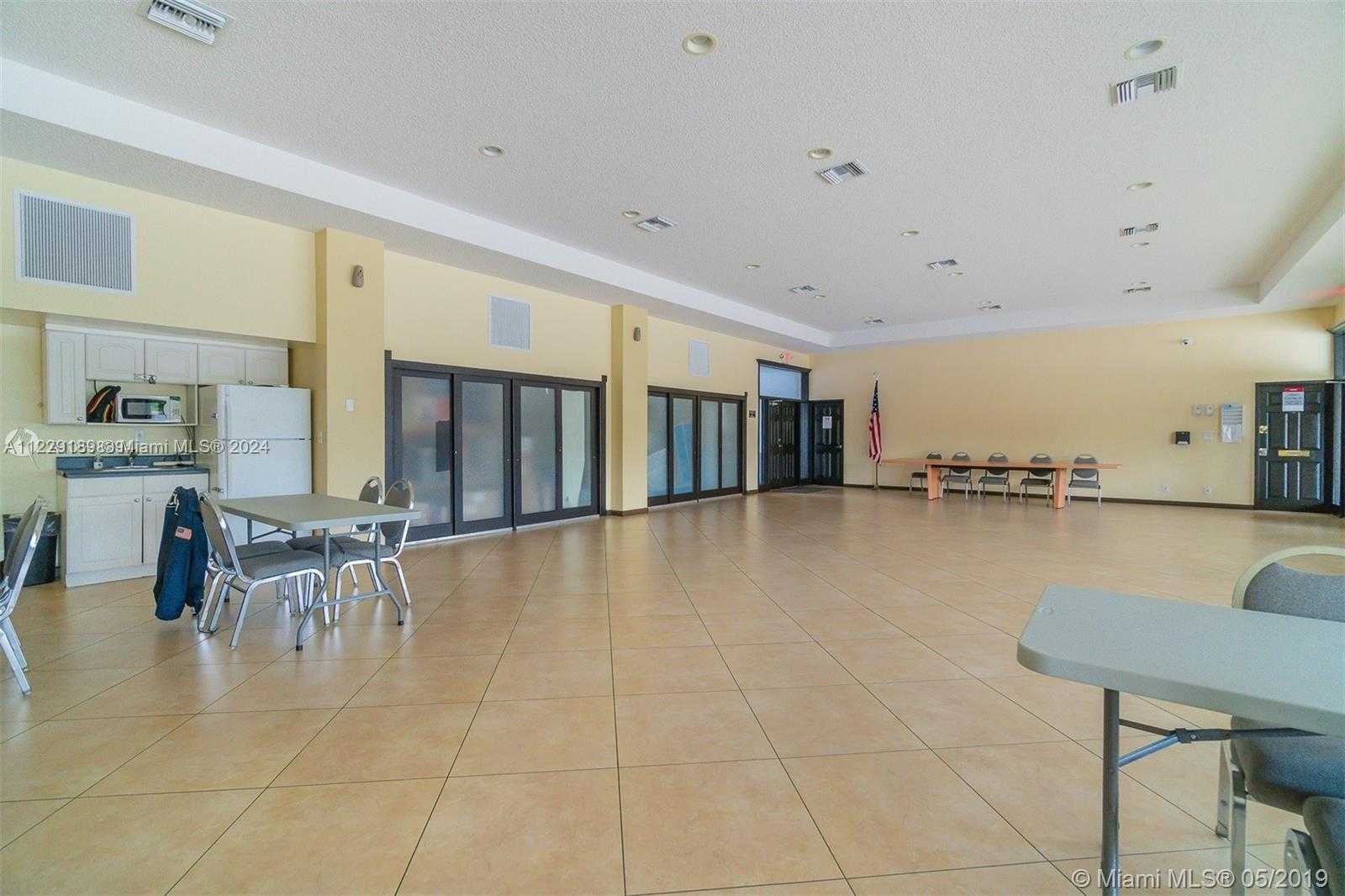 Small Image of 3401 NORTH COUNTRY CLUB DR #406, Aventura Number 26