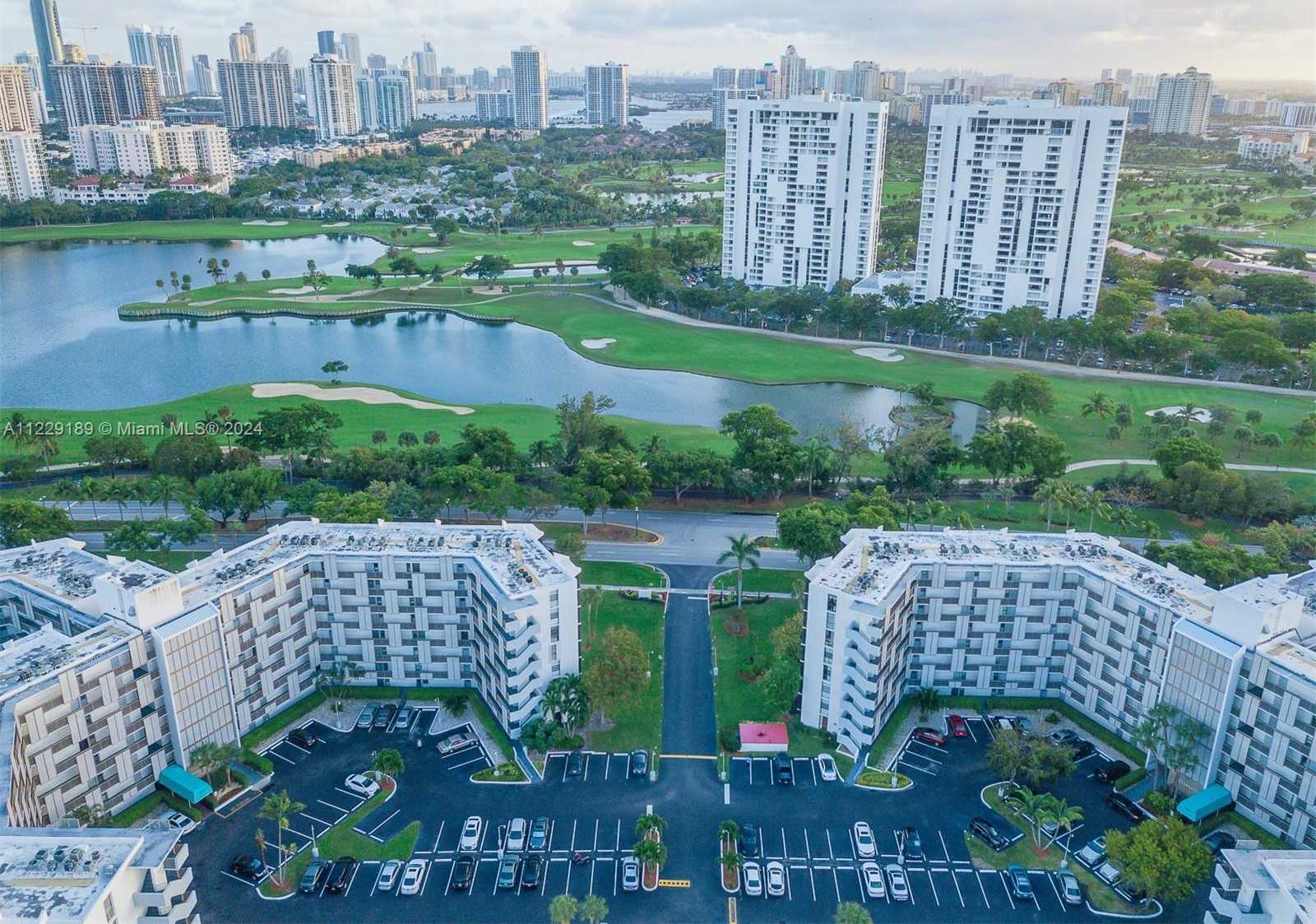 Small Image of 3401 NORTH COUNTRY CLUB DR #406, Aventura Number 29