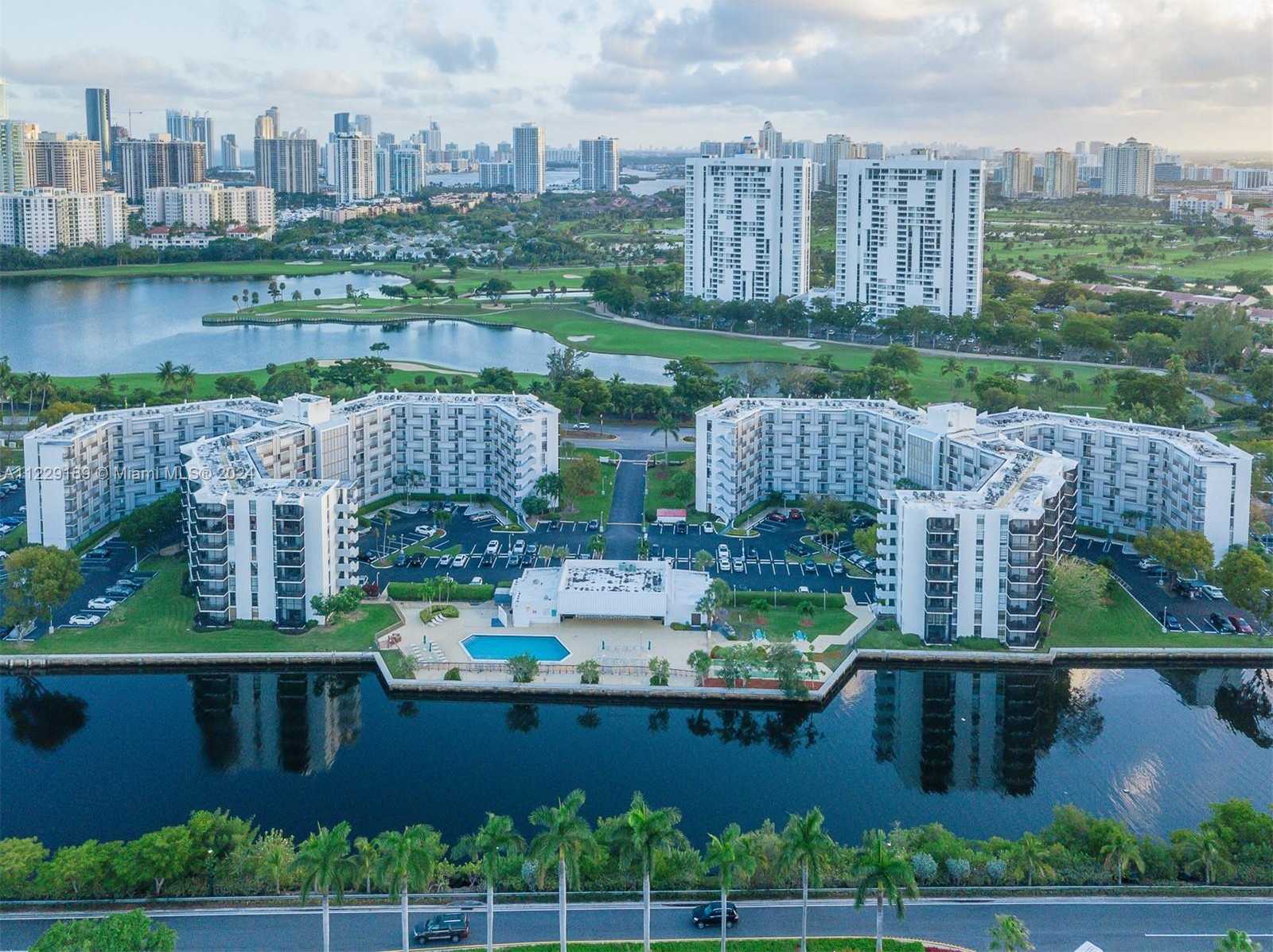 Small Image of 3401 NORTH COUNTRY CLUB DR #406, Aventura Number 32