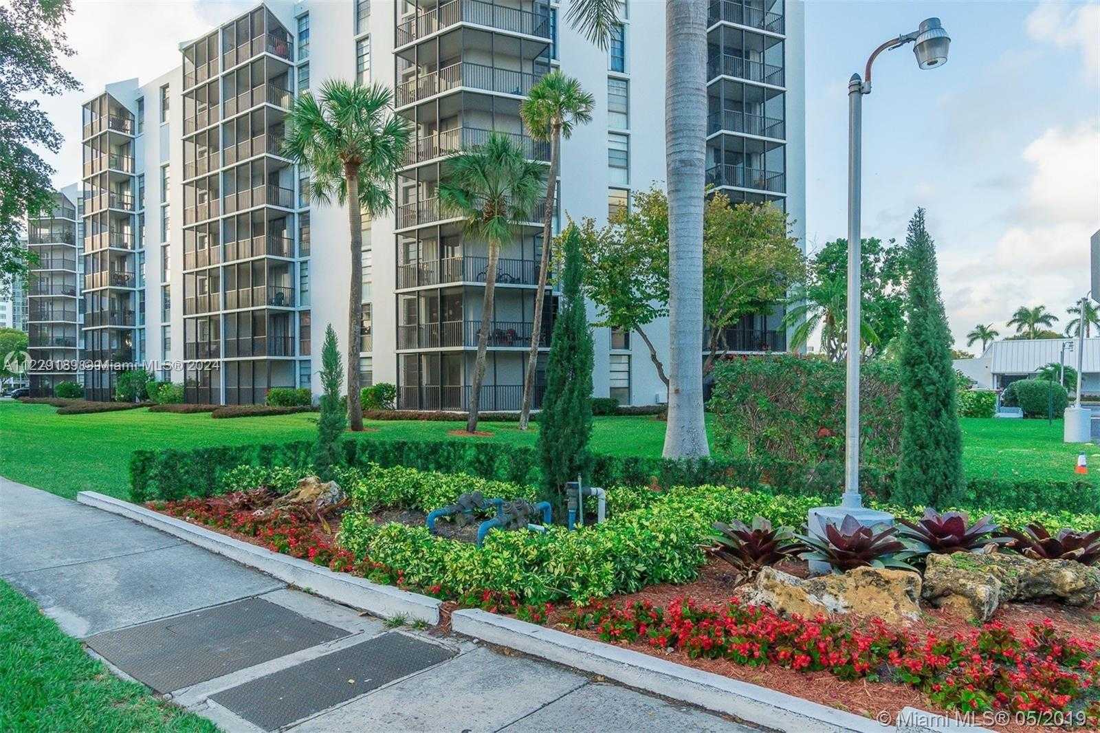 Small Image of 3401 NORTH COUNTRY CLUB DR #406, Aventura Number 33